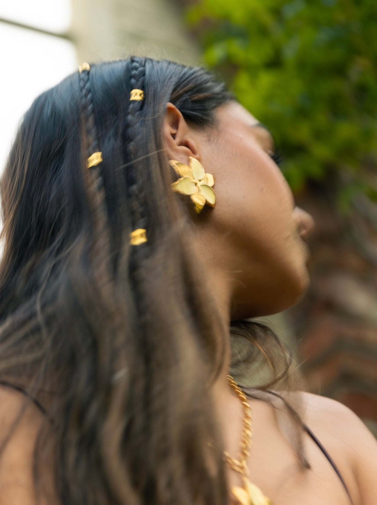 Squeeze-London-Oversized-Statement-Flower-Cocktail-Twins-Earrings-Cream-Enamel-Gold-Vermeil