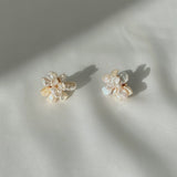 Petite Keshi Pearls Clustered Flower Stud Earrings №33