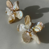 Classic Golden Bloom Keshi Pearls Flower №32