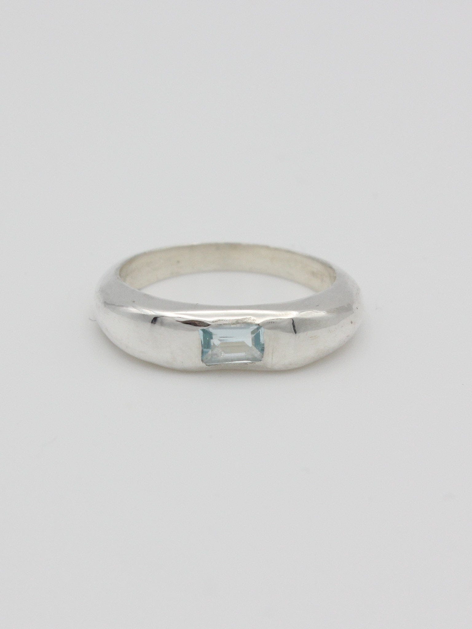 lumen-ring-keyes-sterling-silver-stacking-ring-band-blue-topaz-emerald-peridot-green-gemstone-stone-cool-handmade-london-bold-statement--GOLDEN-ShopGolden.co-Demifine-Jewellery-Destination-Contemporary-Curated-UK-Brands
