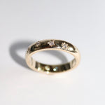 Blume-Jewellery-9-carat-9ct-Solid-Yellow-Gold-Star-Set-Lab-Diamond-Ring-Band-Wedding-Band-Stars-five-stones-cool-effortless-everyday-sparkle-modern-heirloom-keepskae-stacking-jewellery-handmade-uk