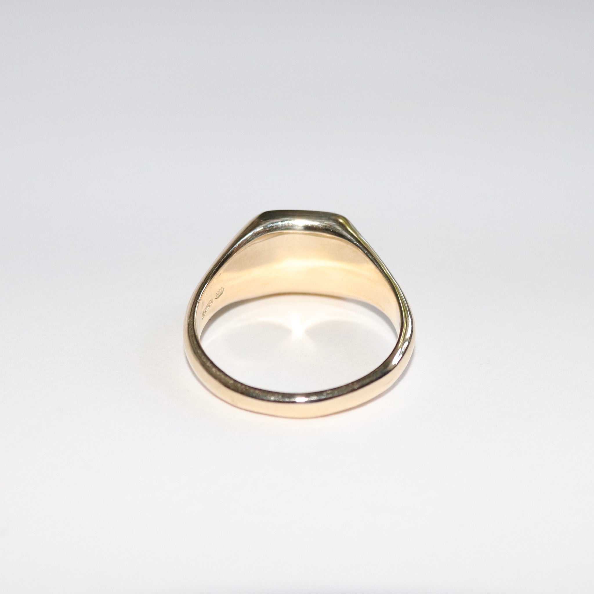 Blume-Jewellery-9-carat-9ct-solid-Gold-yellow-Sterling-Signet-Ring-Large-Soft-Rounded-Square-Face-Everyday-Timeless-Vintage-Inspired-Pinky-UK-Handmade-Classic