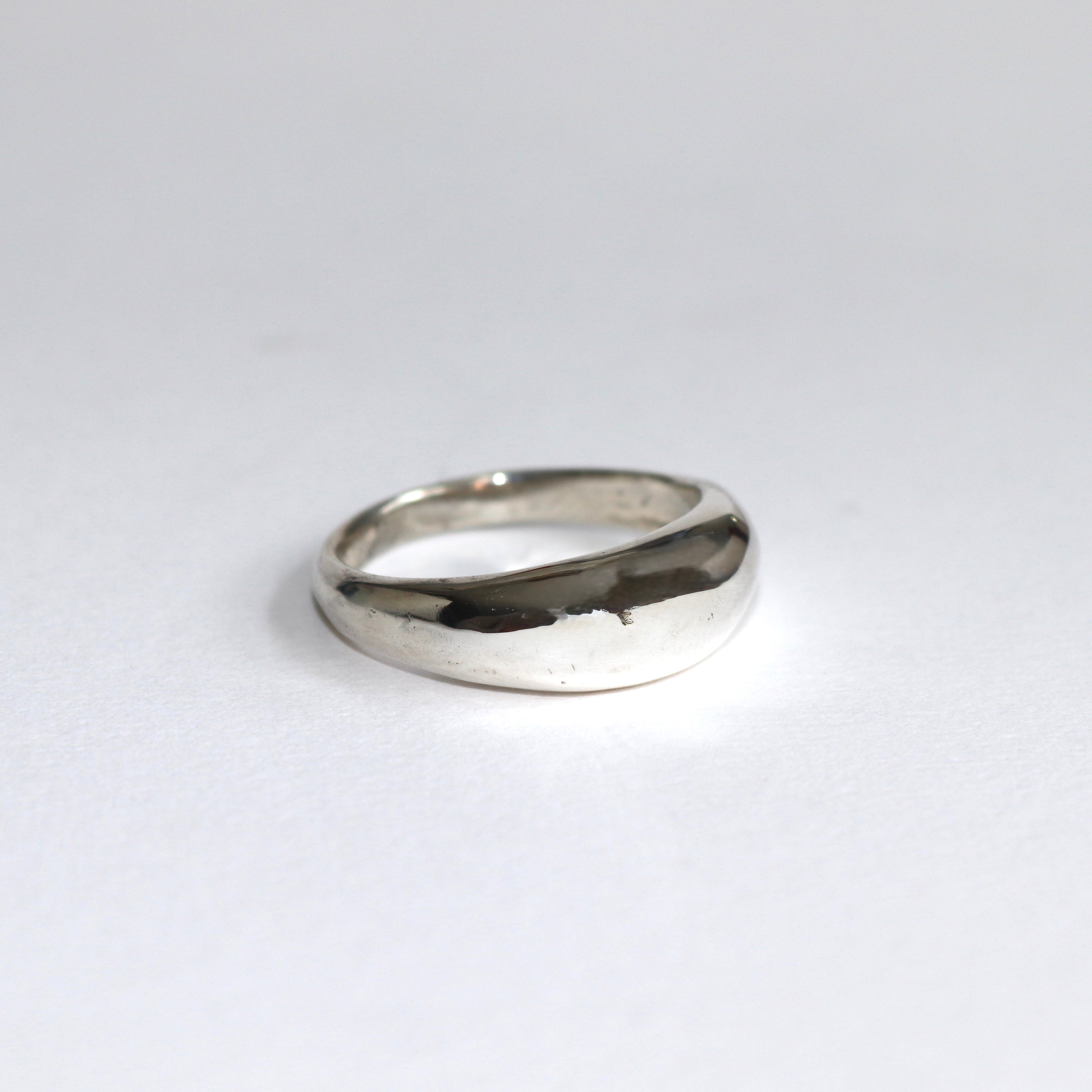 Blume-Jewellery-Classic-Bombe-Chunky-bold-Shine-Sterling-Silver-Bubble-Band-Ring-Timeless-Everyday-Stacking-Jewellery-Cool-Contemporary