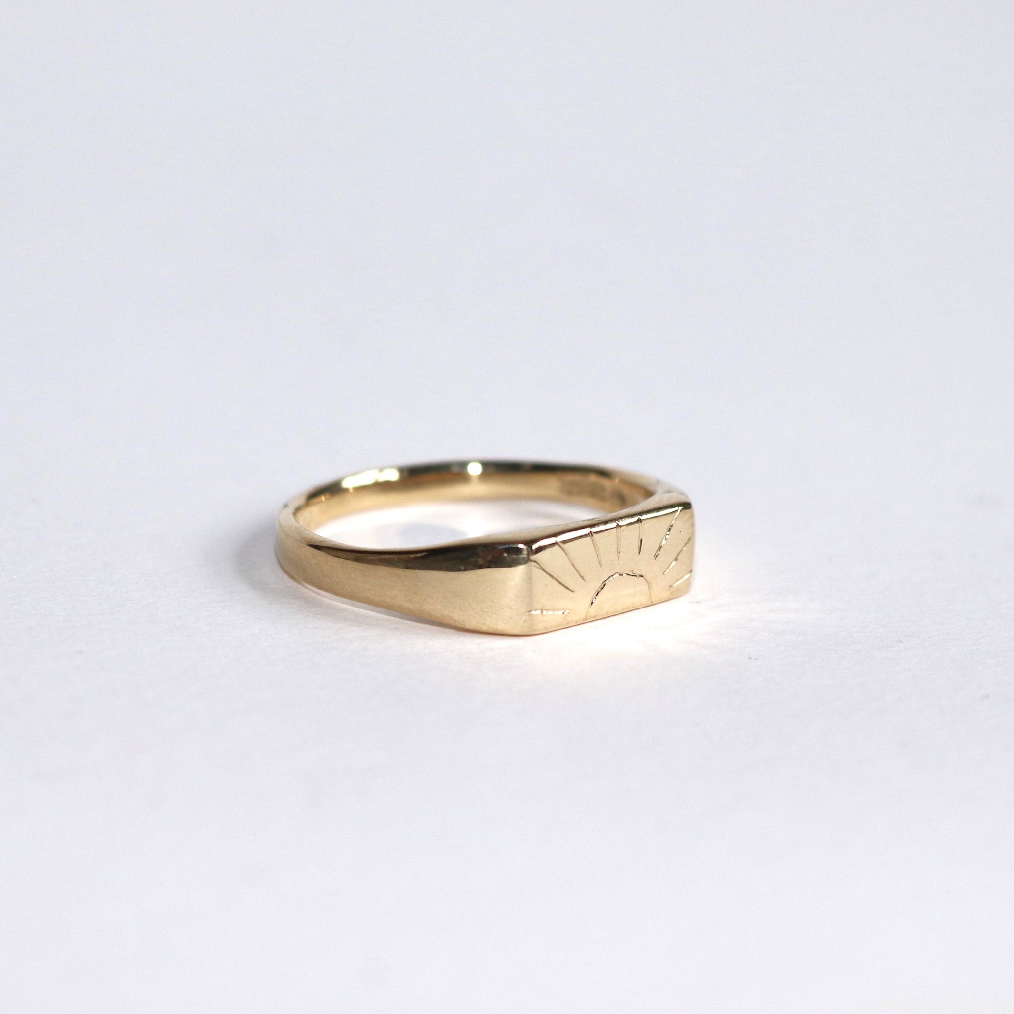 Blume-Jewellery-Gold-Sunset-Signet-Ring-9ct-9-Carat-solid-pinky-ring-everyday-sun-motif-cool-timeless-handmade-stacking-jewellery