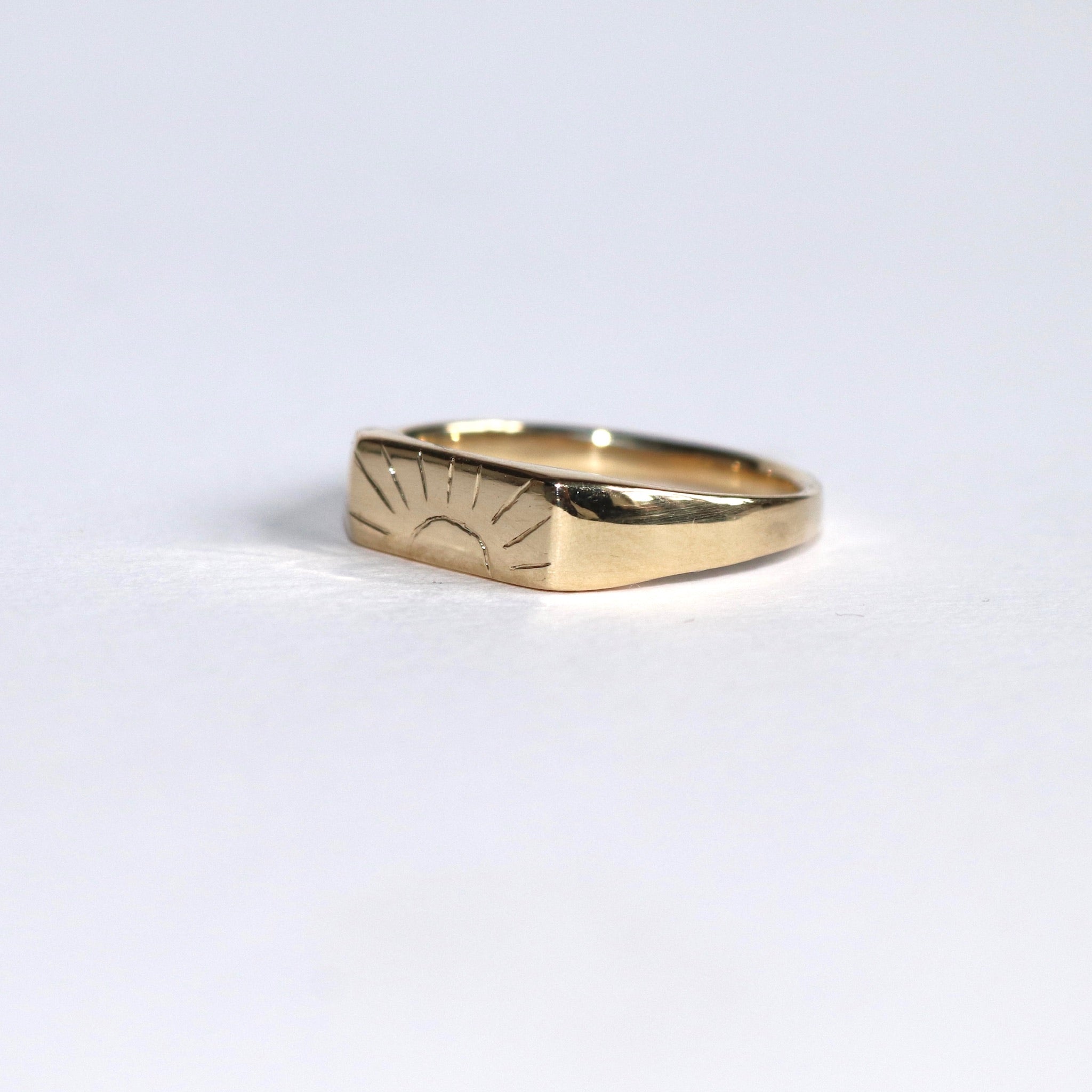 Blume-Jewellery-Gold-Sunset-Signet-Ring-9ct-9-Carat-solid-pinky-ring-everyday-sun-motif-cool-timeless-handmade-stacking-jewellery