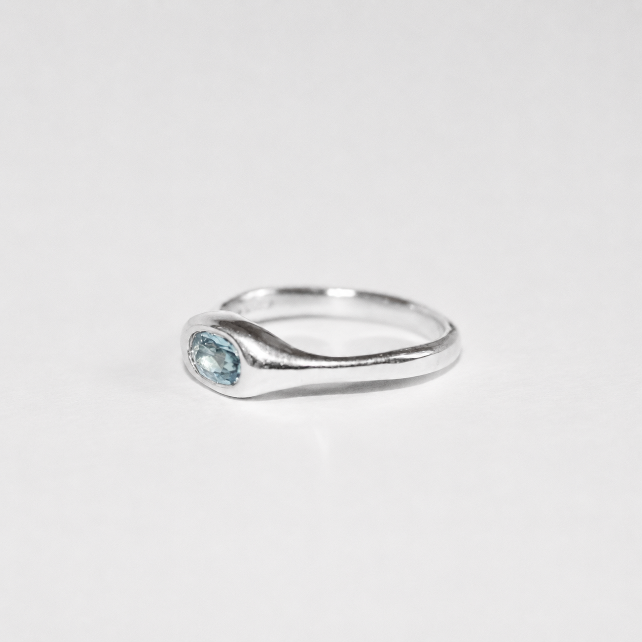 Blume-Jewellery-Oval-Sapphire-Ring-Blue-Gemstone-Stone-Solitaire-Classic-Timeless-Investment-Treasure-Jewellery-Modern-Heirloom-Sterling-Silver