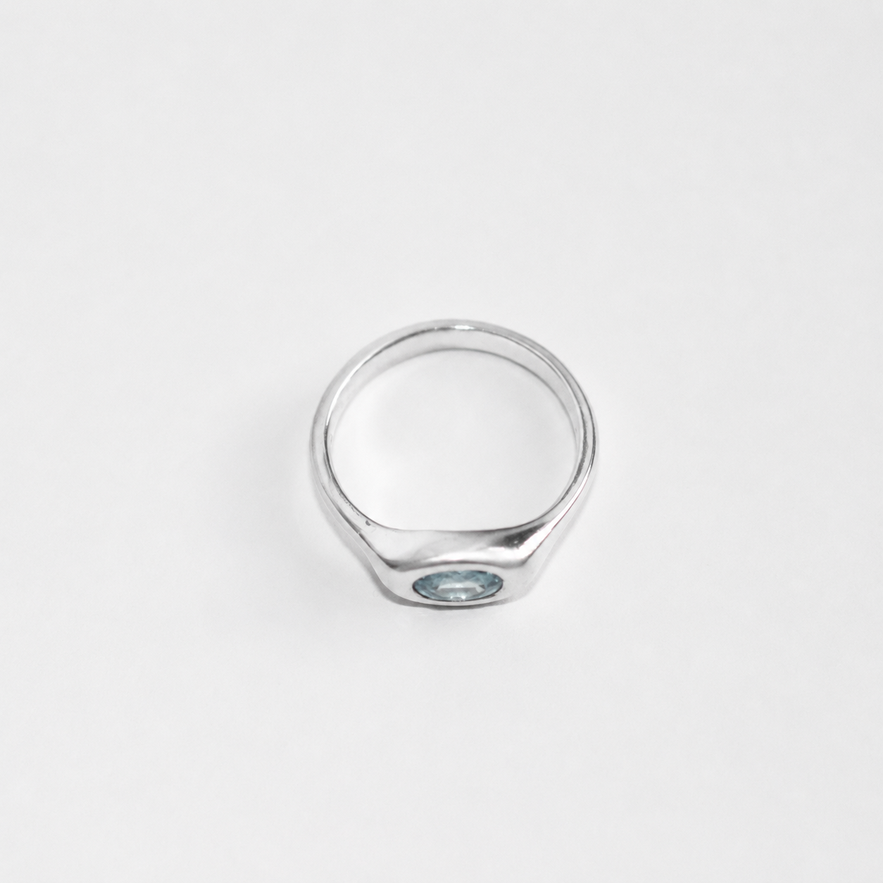 Blume-Jewellery-Oval-Sapphire-Ring-Blue-Gemstone-Stone-Solitaire-Classic-Timeless-Investment-Treasure-Jewellery-Modern-Heirloom-Sterling-Silver