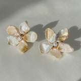 Classic Golden Bloom Keshi Pearls Flower №32
