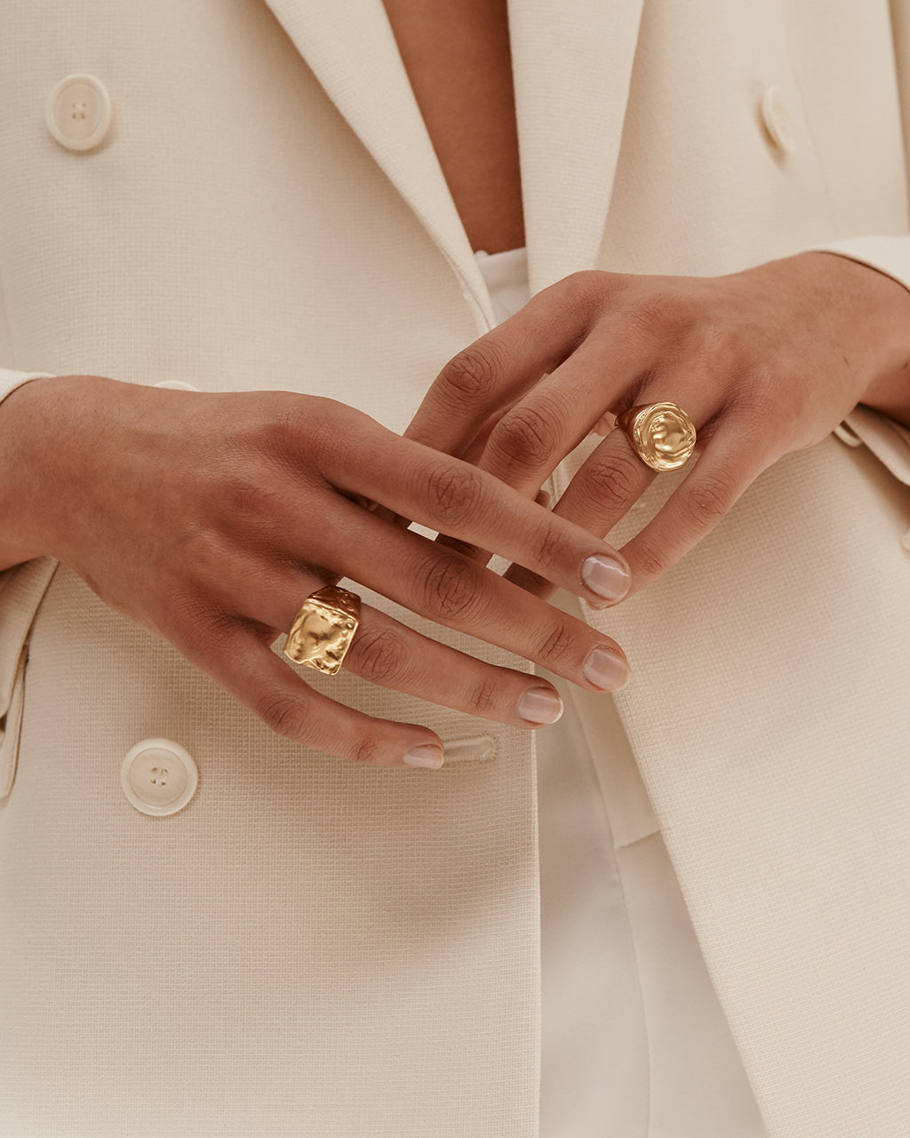 Carolina-De-Barros-AREIA-ROUND-Sterling-Silver-18ct-Gold-Plated-SIGNET-RING