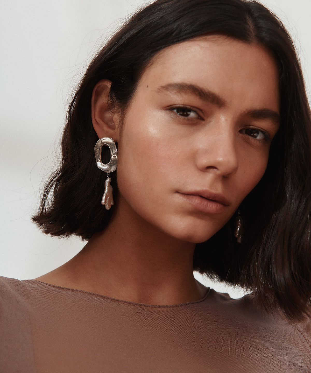 Carolina-De-Barros-Agua-Earrings-Sterling-Silver-18ct-Gold-Plated-Statement-Hoop-Pearl-Drop-Bead