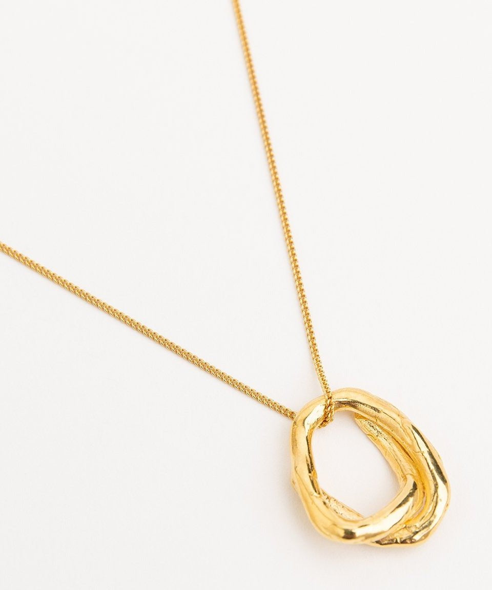 Carolina-De-Barros-Circle-Hoop-Pendant-Necklace-Gold-Plated-Sterling-Silver-18ct