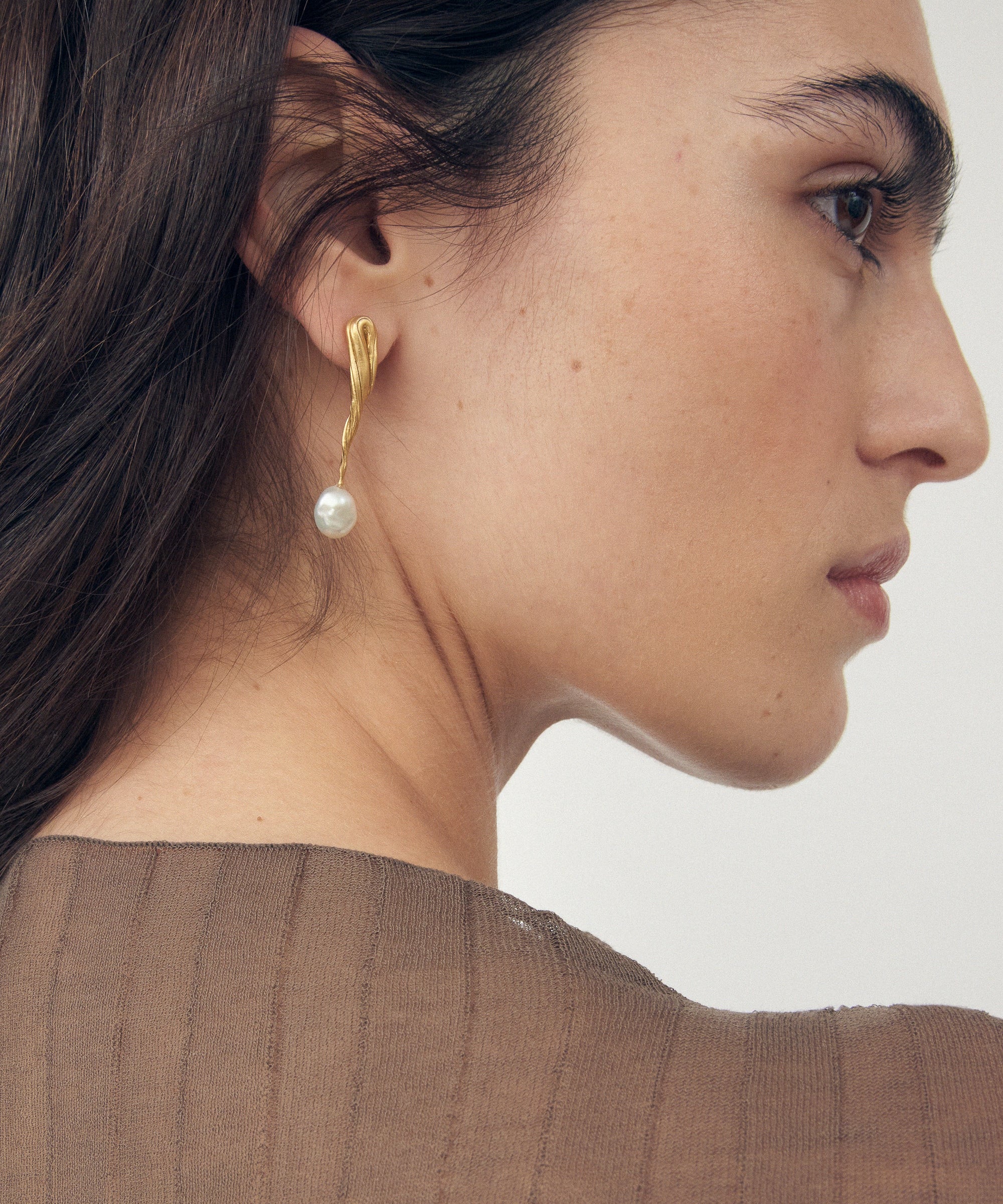 Carolina-De-Barros-Gold-Plated-Sterling-Silver-Pearl-Drop-Statement-IPE-EARRINGS