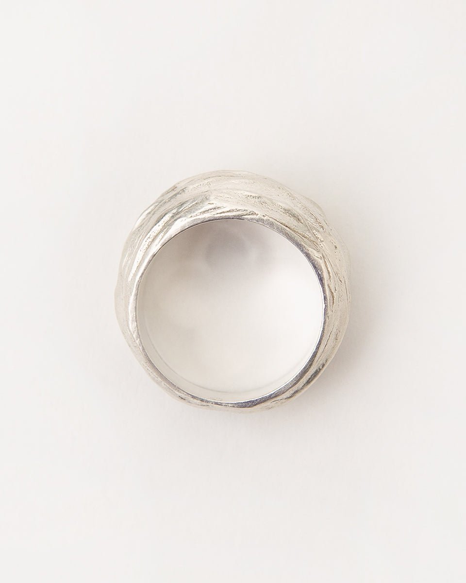 Carolina-De-Barros-Textured-Gold-Plated-Sterling-Silver-Statement-Cocktail-FALESIA-Ring