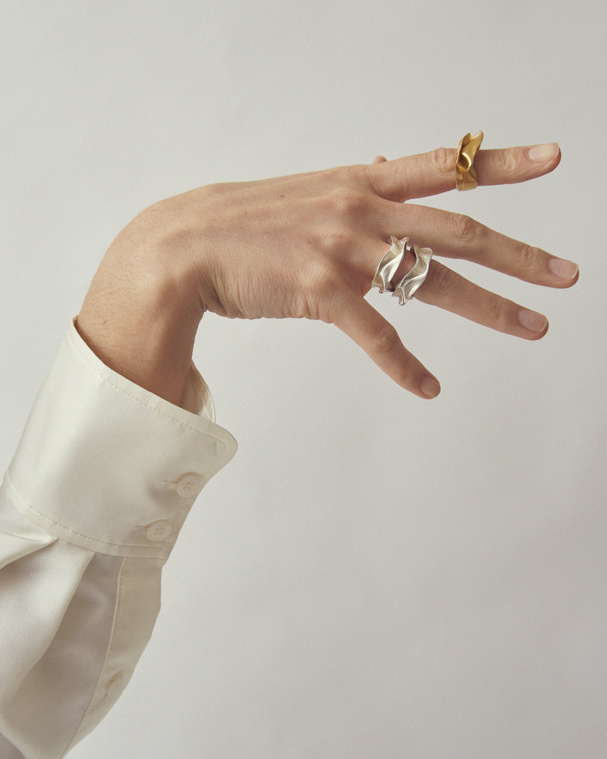 Carolina-de-Barros-Figo-Ring-Sterling-Silver-Statement-Sculptural-Gold-Plated