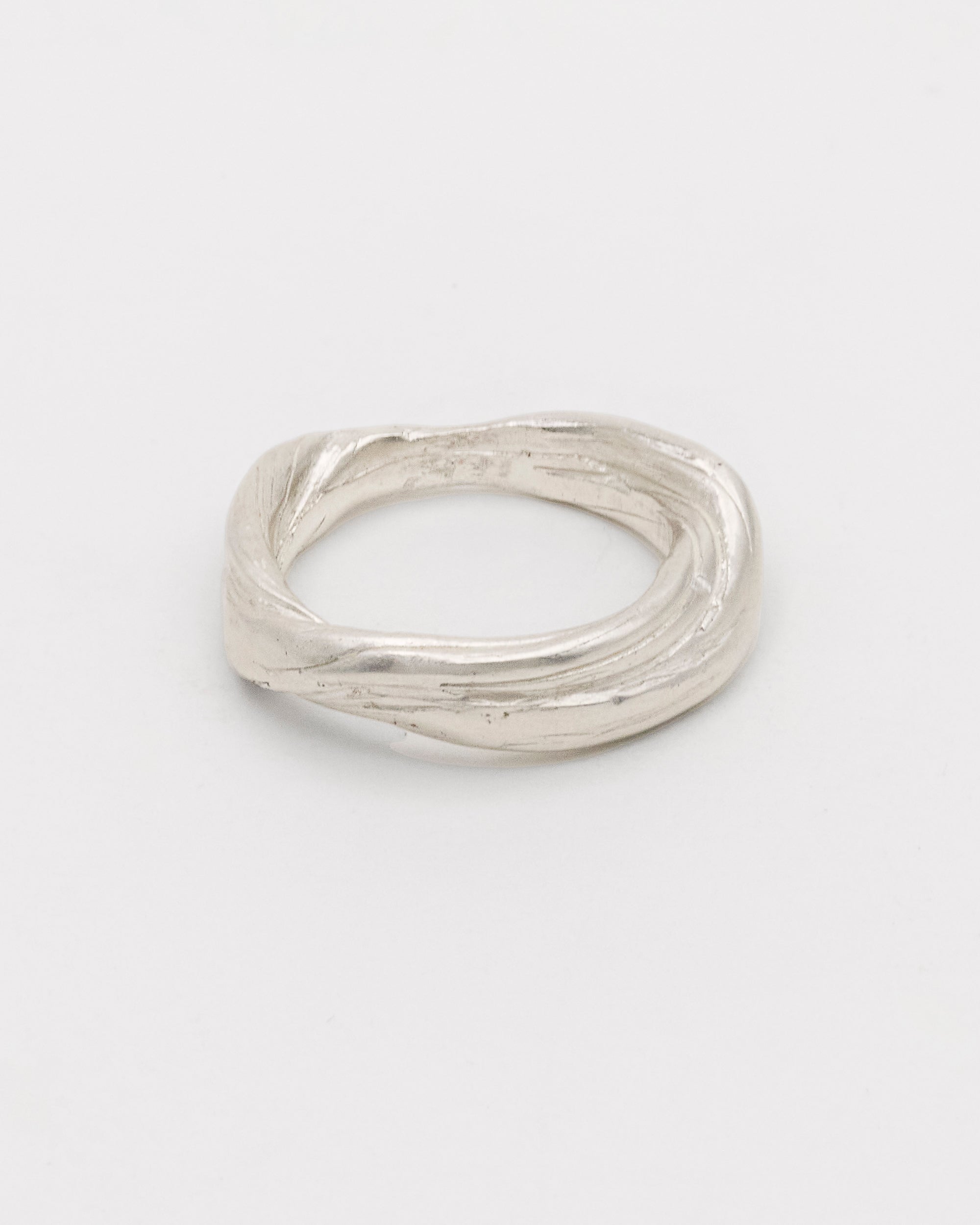 Carolina-de-Barros-Statement-Sterling-Silver-Gold-Plated-18ct-Sculptural-twisted-Cumaru-ring