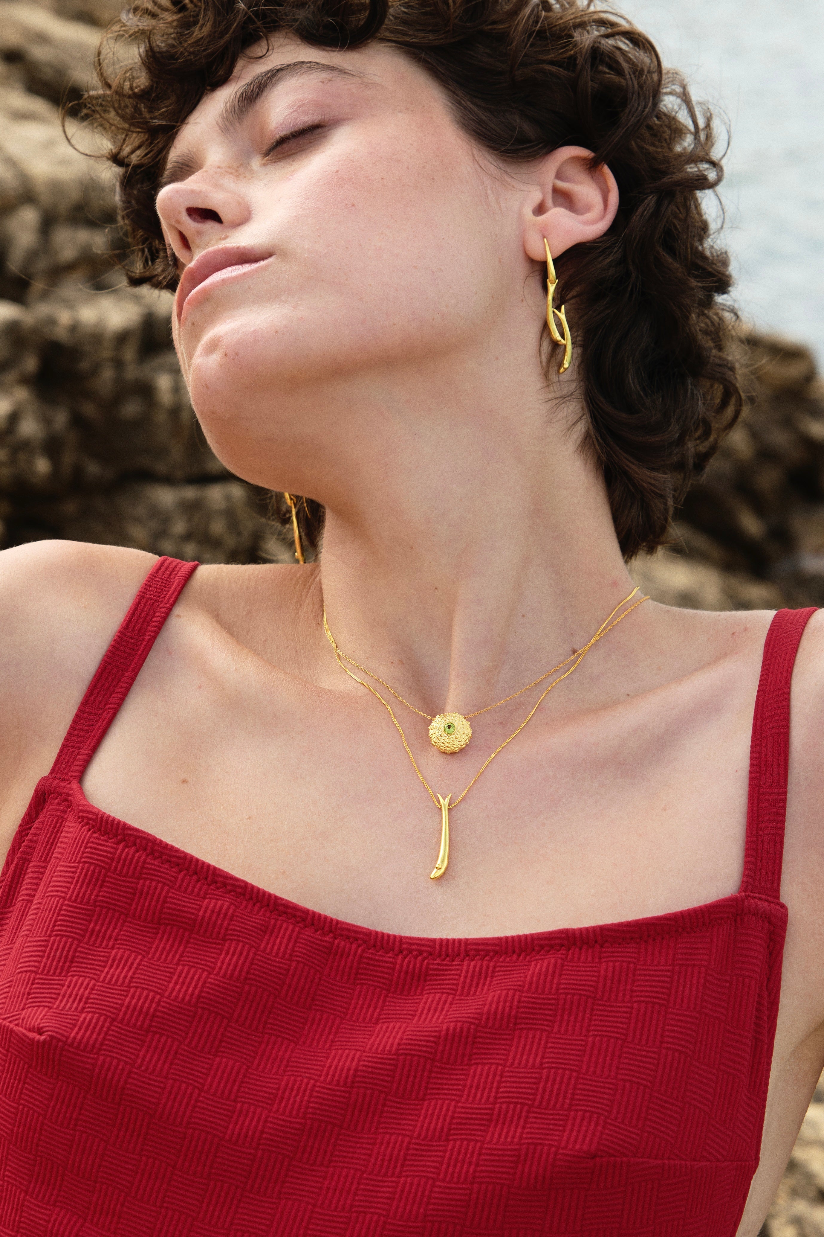 Feggeri-Ahinos-Peridot-Green-Gemstone-Chunky-Textured-Gold-Vermeil-Encased-Pendant-Necklace-Layering