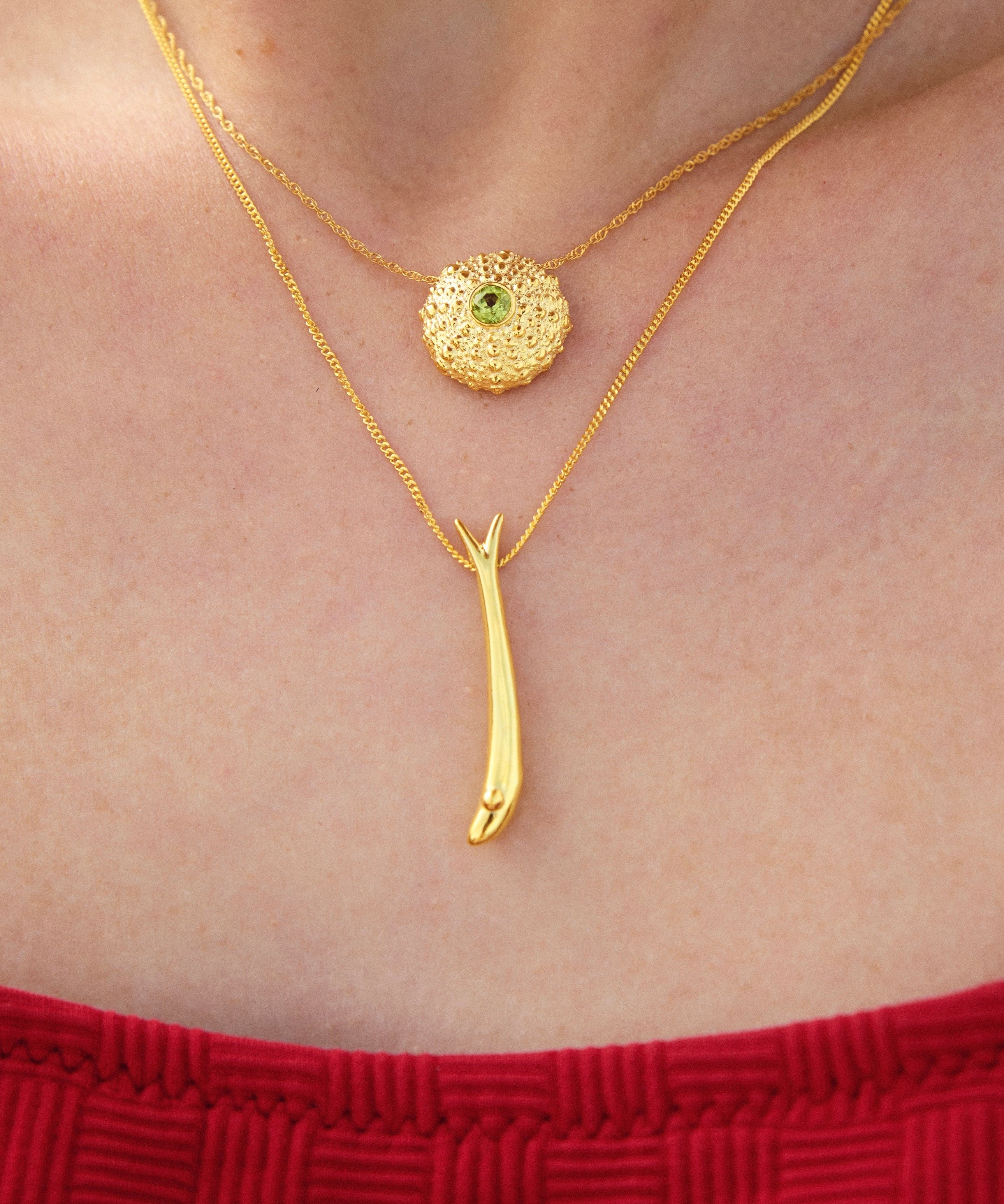 Feggeri-Ahinos-Peridot-Green-Gemstone-Chunky-Textured-Gold-Vermeil-Encased-Pendant-Necklace-Layering