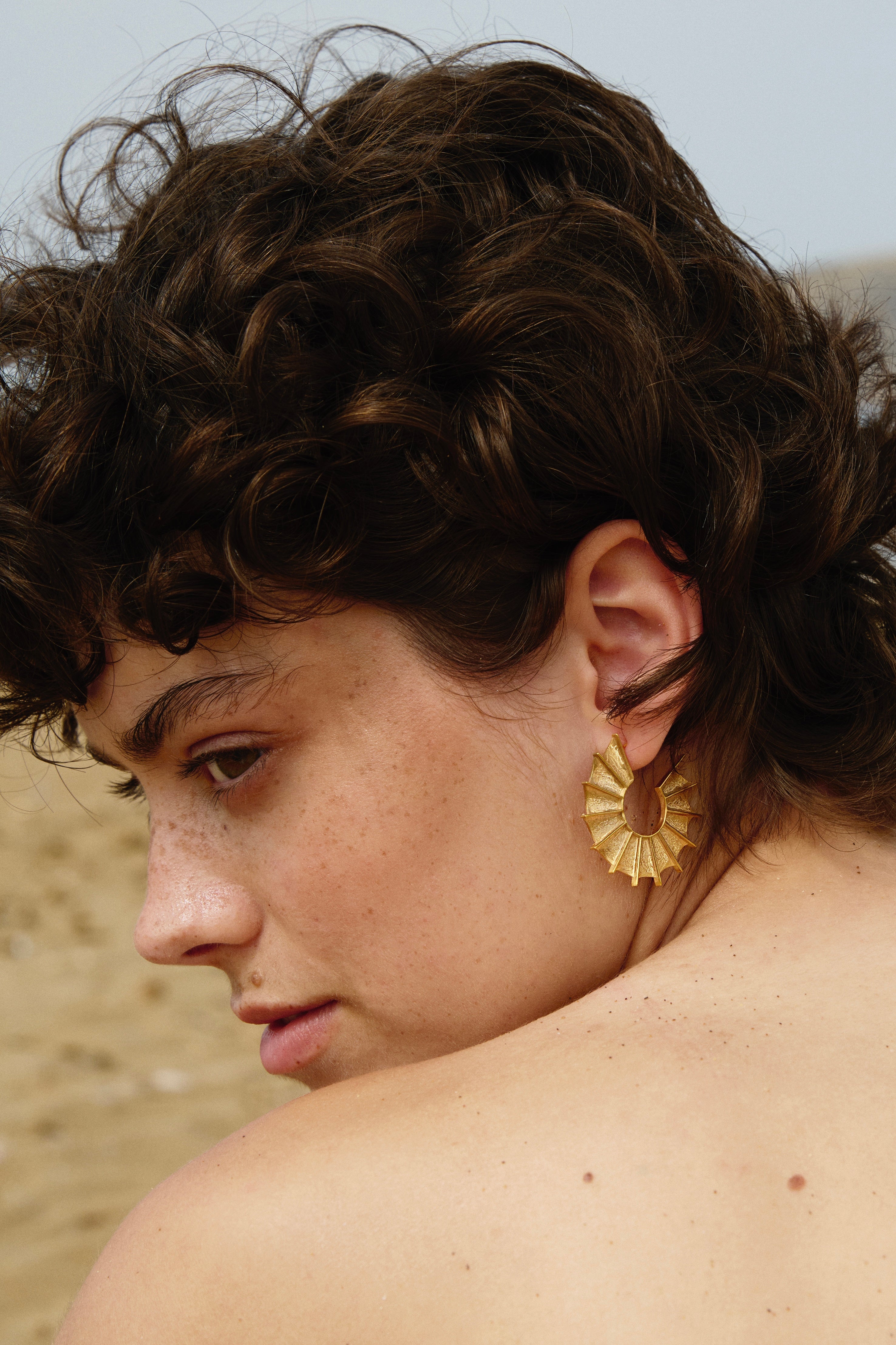 Feggeri-Ippos-Fin-Ribbed-Oversized-Scluptural-Fan-Bold-Statement-Hoop-Earrings-Hoops-Gold-Vermeil