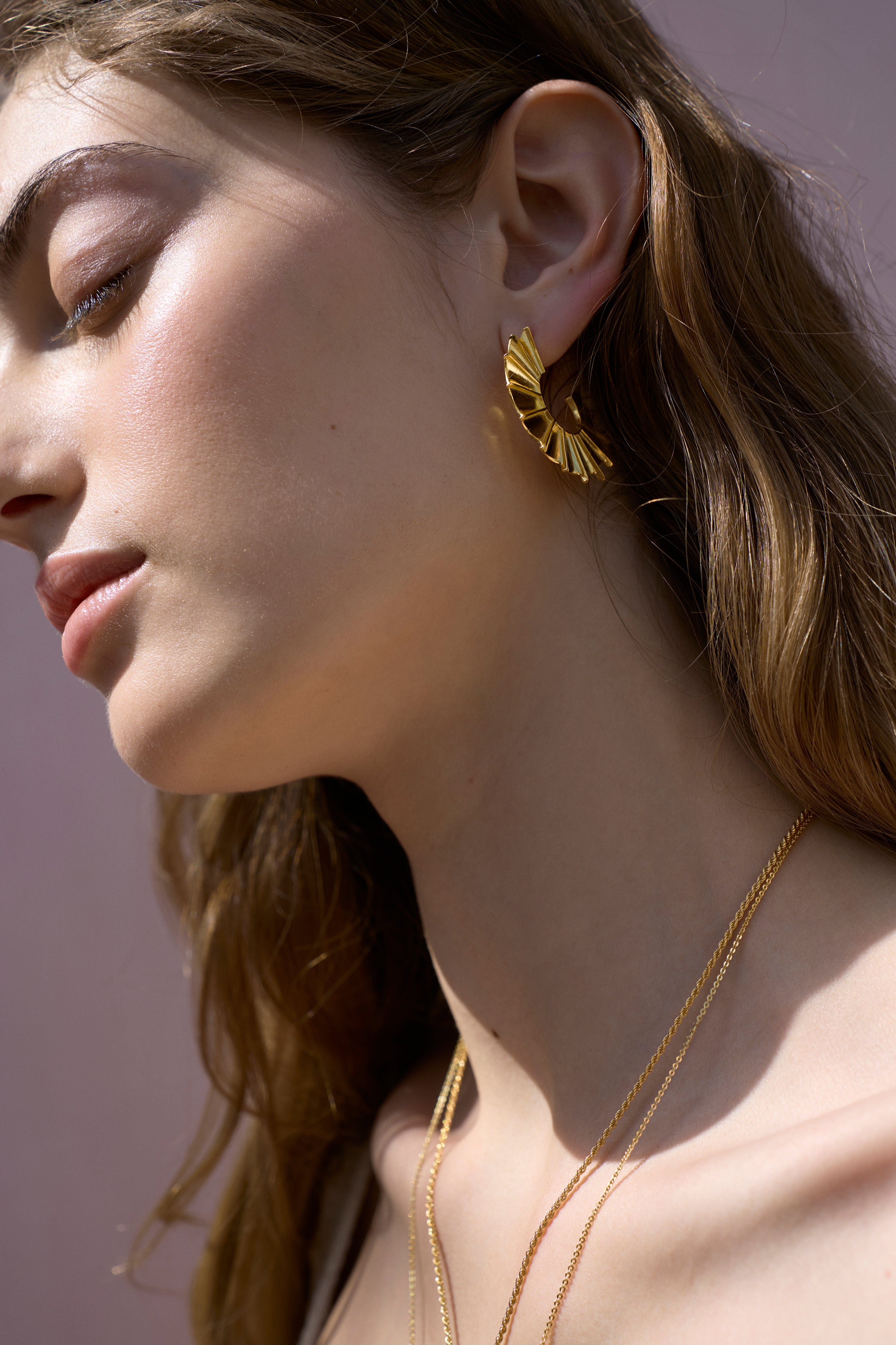 Feggeri-Ippos-Fin-Ribbed-Oversized-Scluptural-Fan-Bold-Statement-Hoop-Earrings-Hoops-Gold-Vermeil