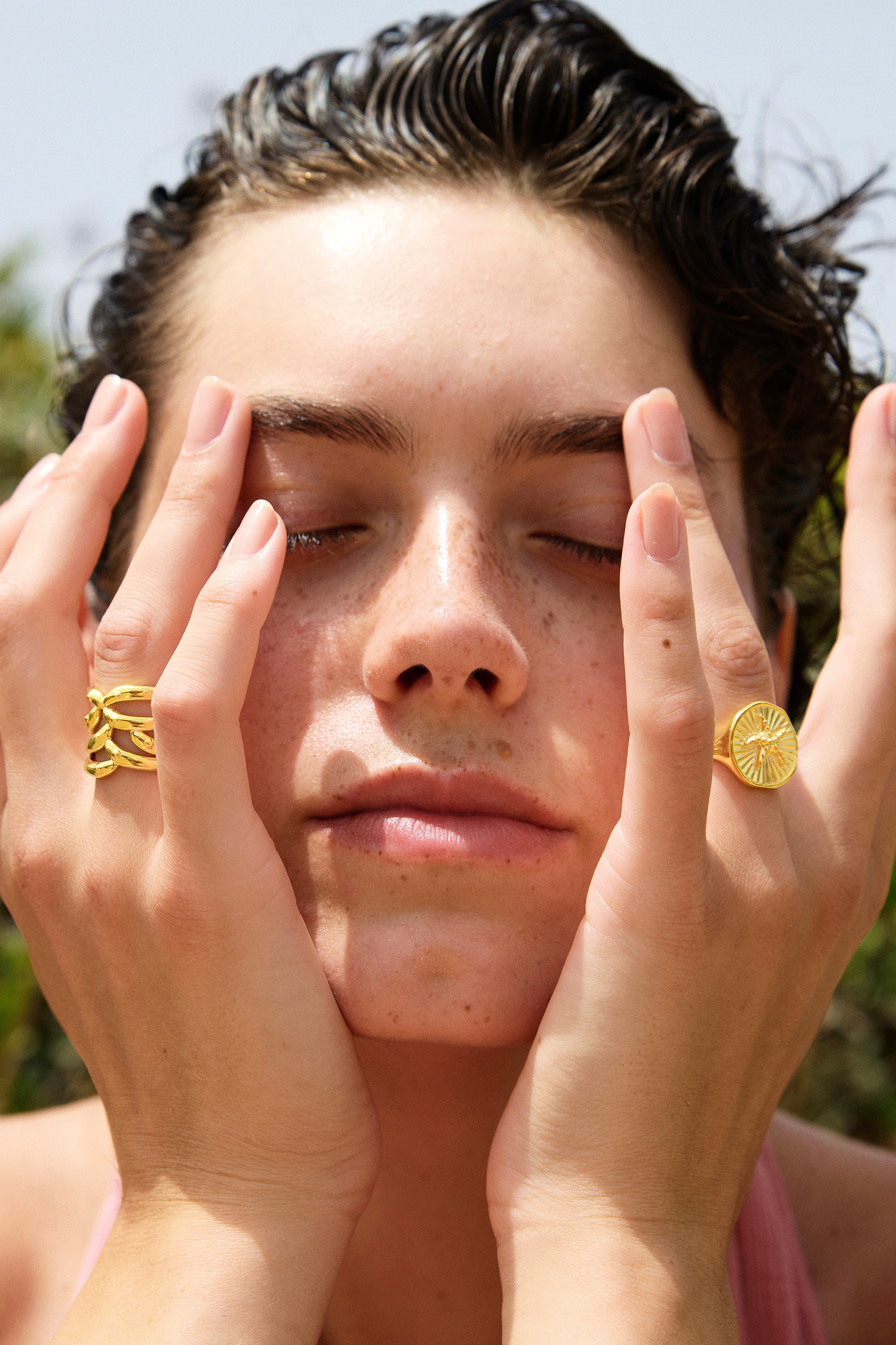 Feggeri-Psari-Ring-Gold-Vermeil-Statement-Cutout-Cocktail-Textured-Marine-Inspired-JEwellery