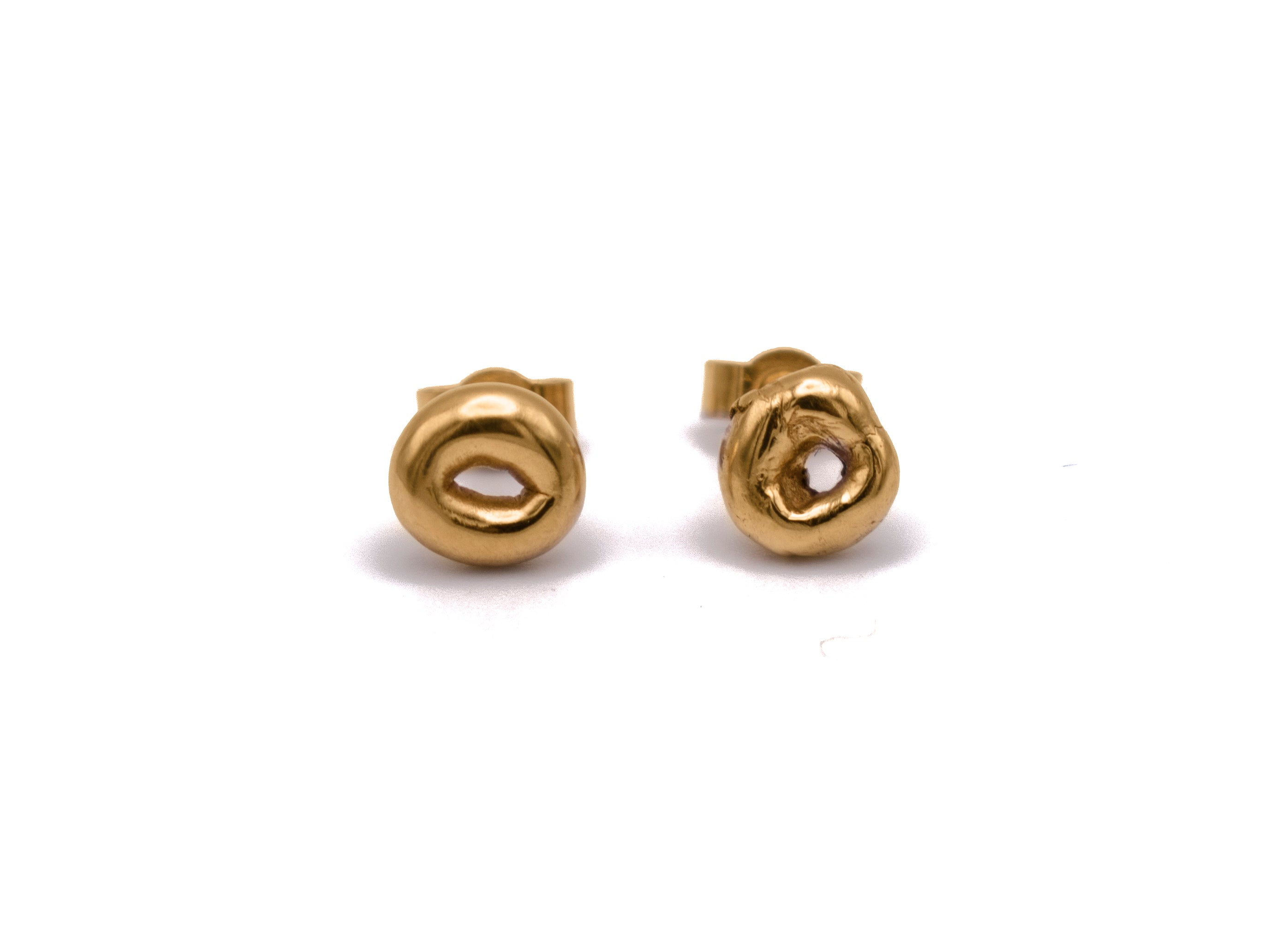 Frances-Kirk-Mini-Molten-Donut-Round-Curcle-Hoop-Studs-Earrings-Stud-Solid-Gold