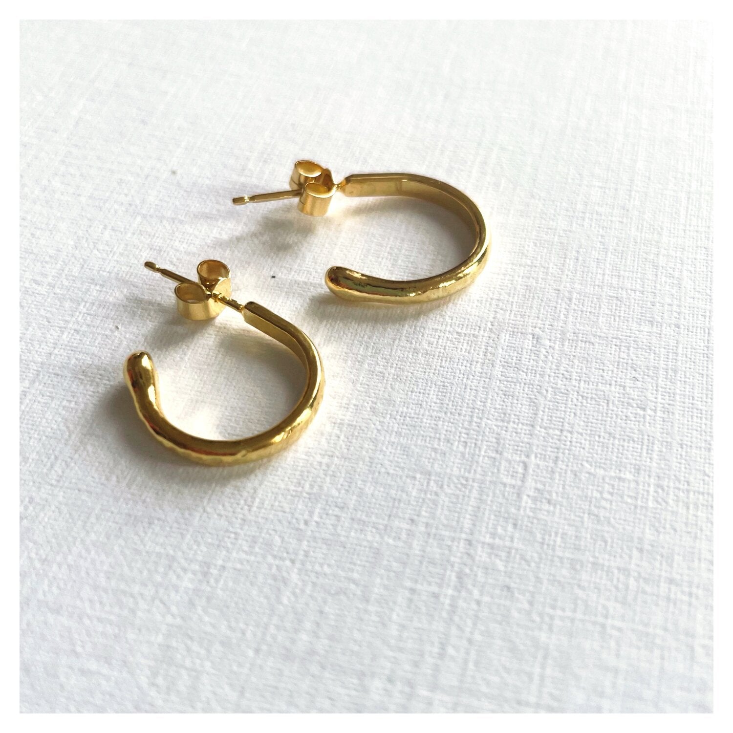 Frances-Kirk-Mini-Molten-Textured-Chunky-Gold-Vermeil-Sterling-Silver-Hoops-Hoop-Earrings-Everyday