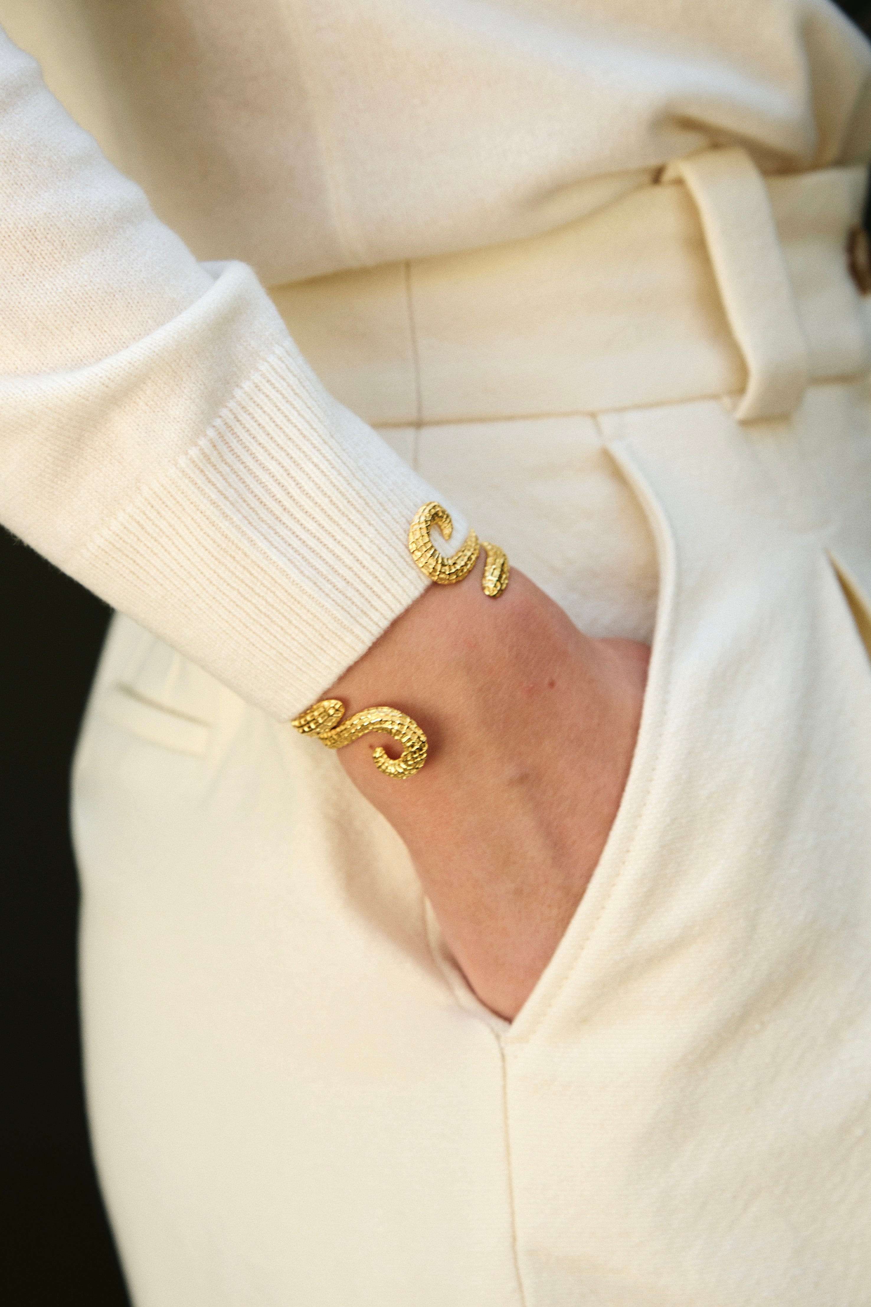 Feggeri-Ippos-Cuff-Gold-Vermeil-Statement-Bracelet-90s-Seahorse-Mediterrean-Coastal-Marine-Jewellery