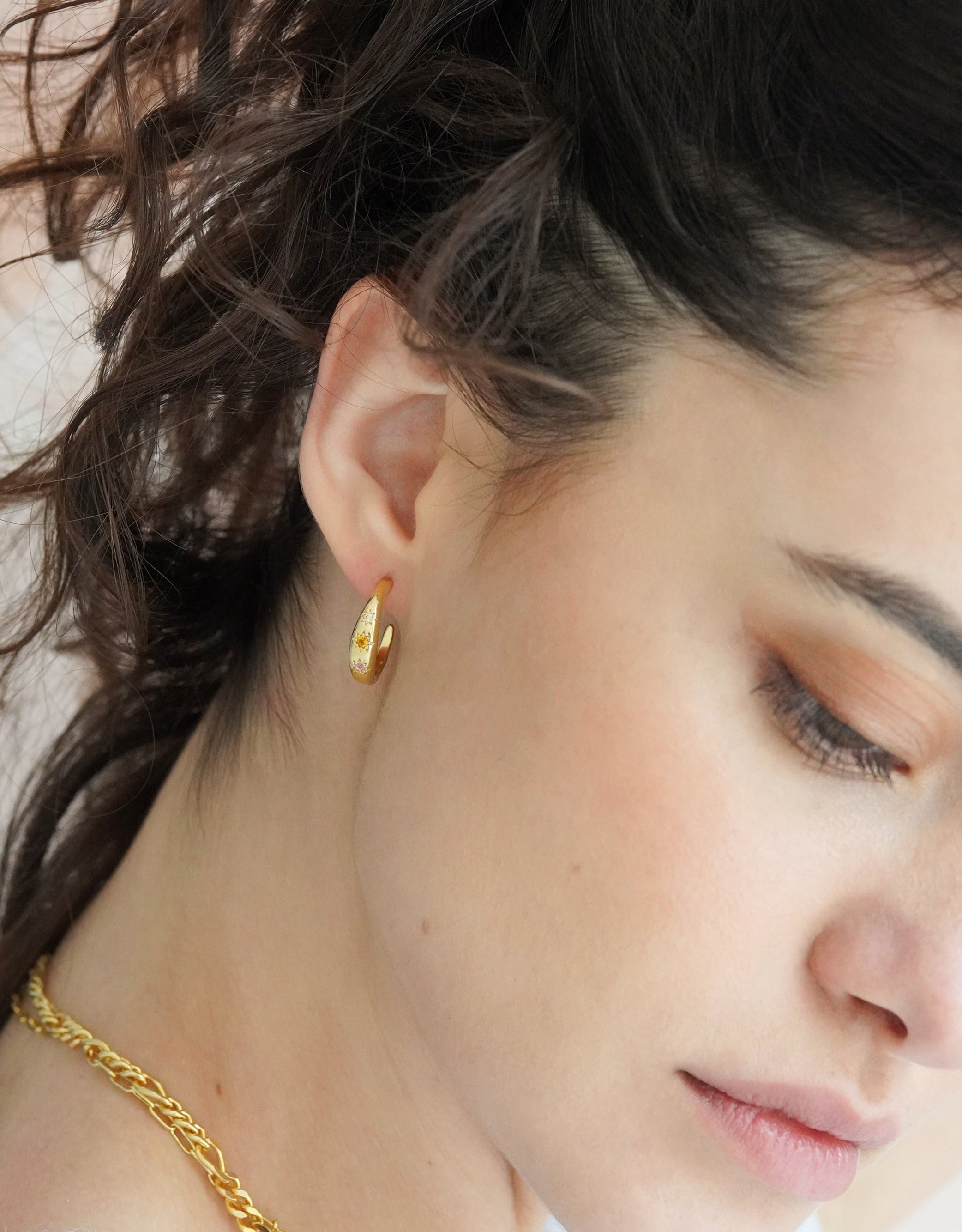 Junk-Jewels-Kaleidoscope-Disco-Gemstone-Star-Chunky-Hoop-Earrings-Gold