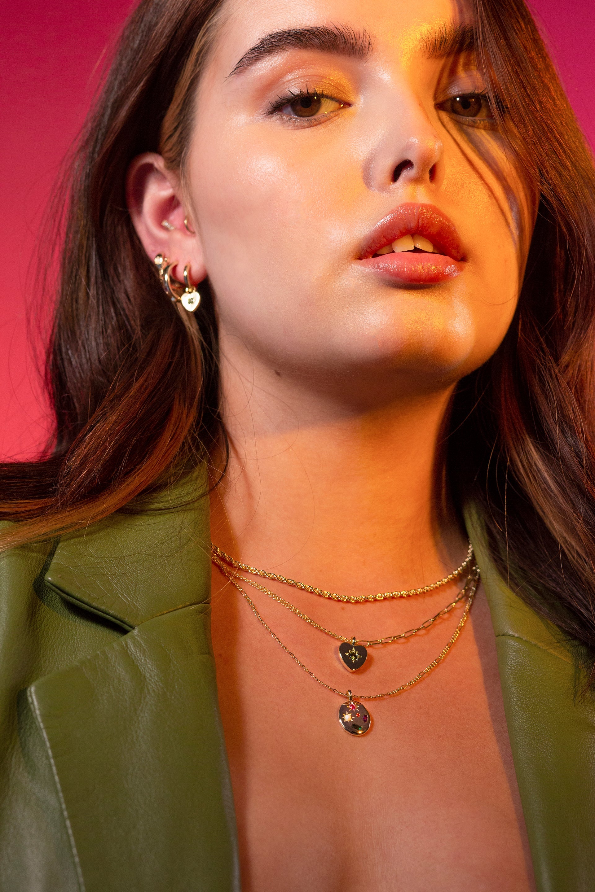 Junk-Jewels-Kaleidoscope-Gemstone-Multicoloured-Rainbow-Star-Pendant-Necklace-Gold-Figaro-Chain