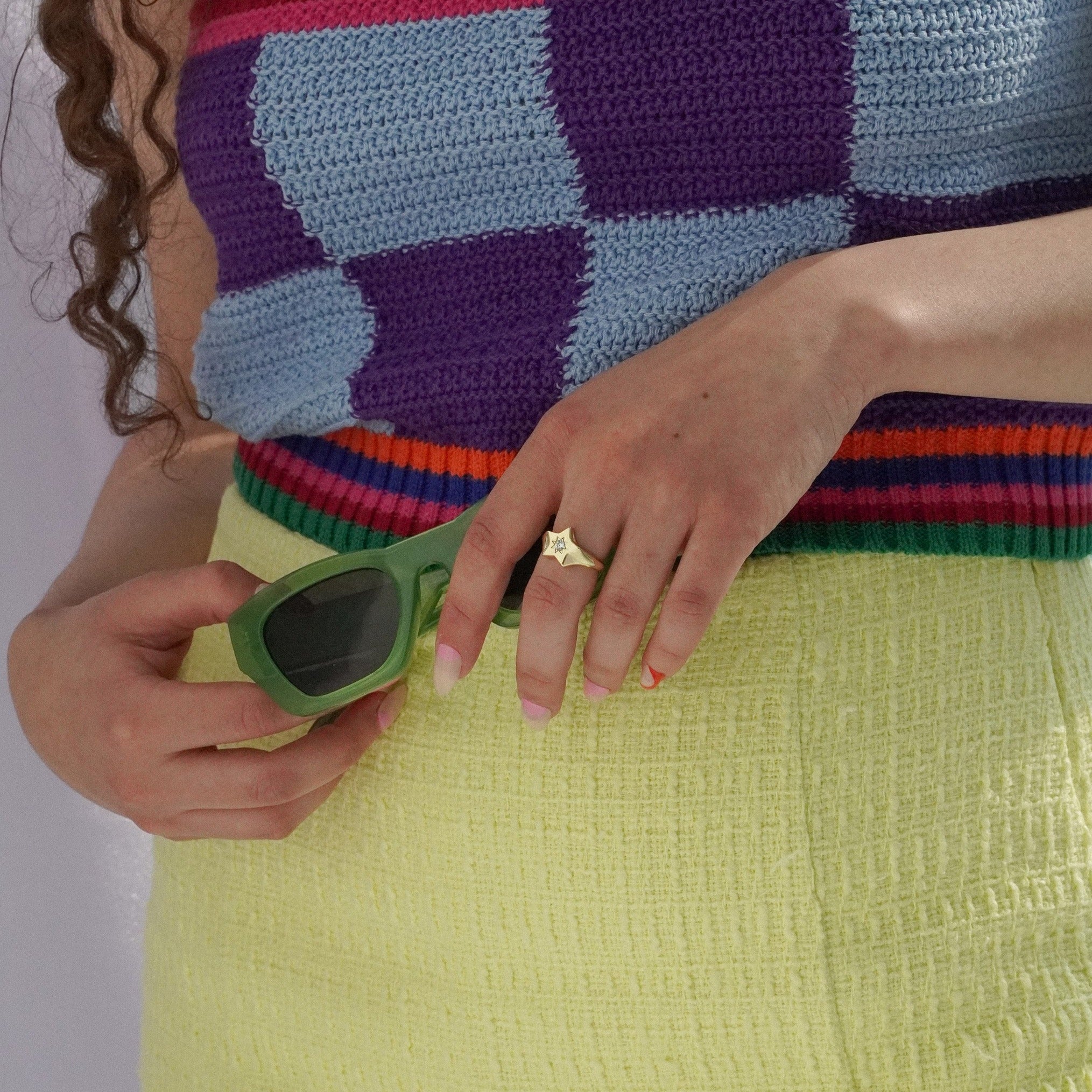 Junk-Jewels-Shooting-Star-Diamond-cubic-zirconia-Signet-Ring-gold