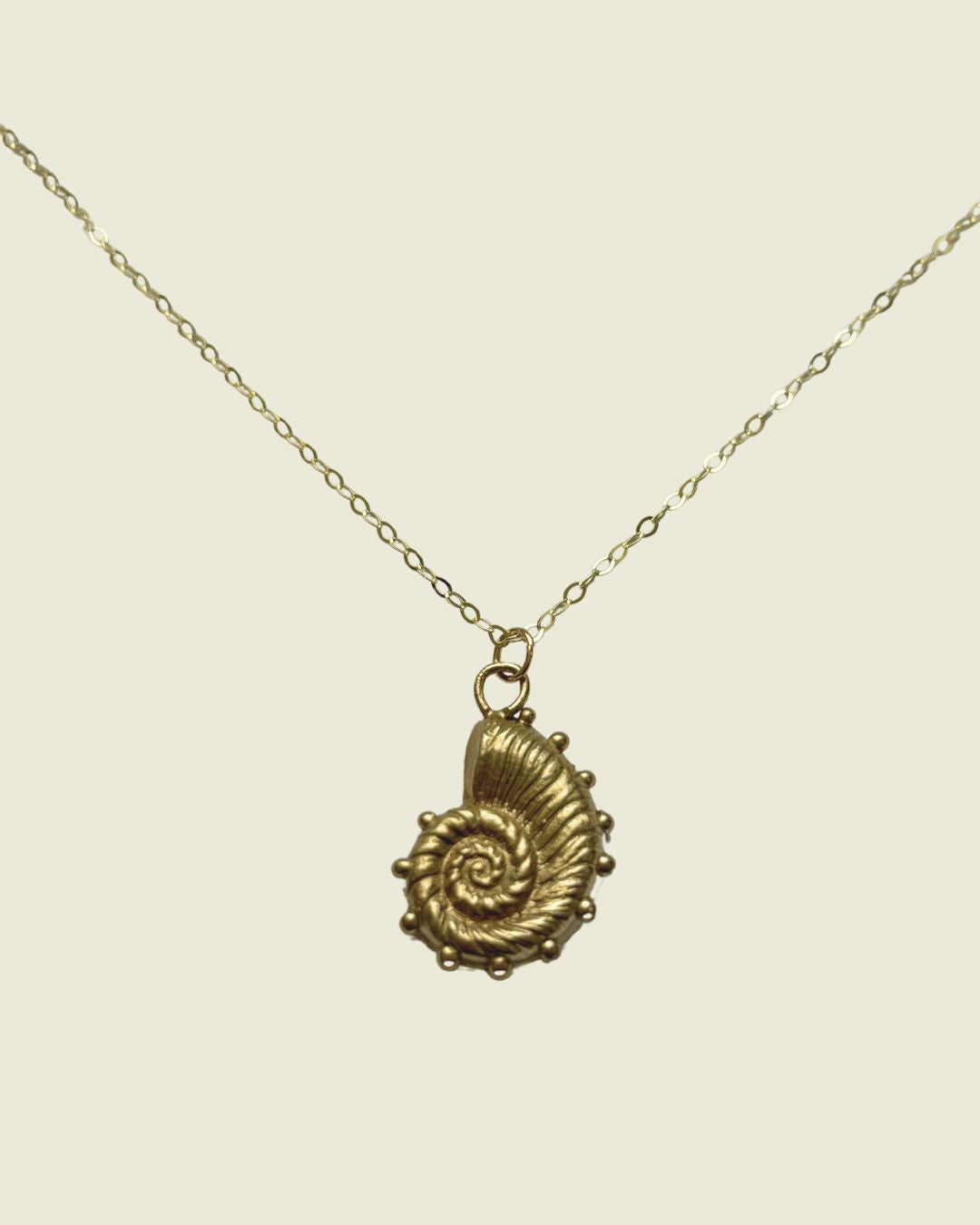 Kan-Studio-nautilus-necklace-swirl-beaded-shell-pendant-spiral-cool-boho-coastal-marine-summer-jewellery
