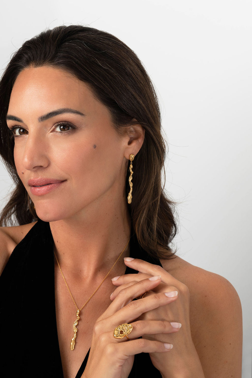 Liz-Crow-London-Resilience-Earrings-18CT-GOLD-Vermeil-The-Flow-Within-Sculptural-Wavey-Wiggle-Drop-Dangle-Stud-Earrings-Earring-Statement-Scluptural-Molten-Organic-TExture