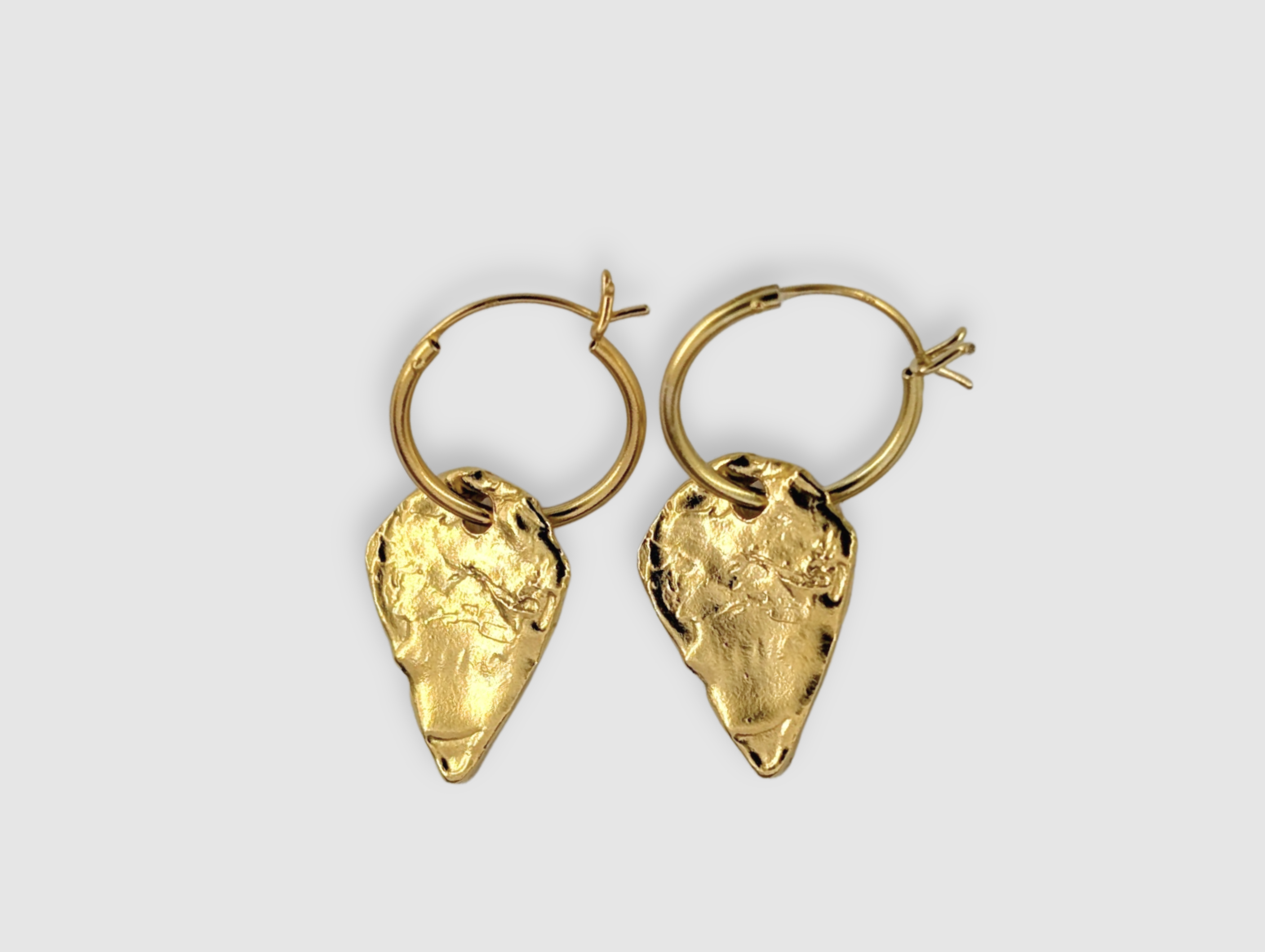 Milly-Maunder-Arma-Textured-Shield-Pendant-Huggies-Drop-Hoop-Earrings-Hoops-Gold-Plated-18ct-Stacking 