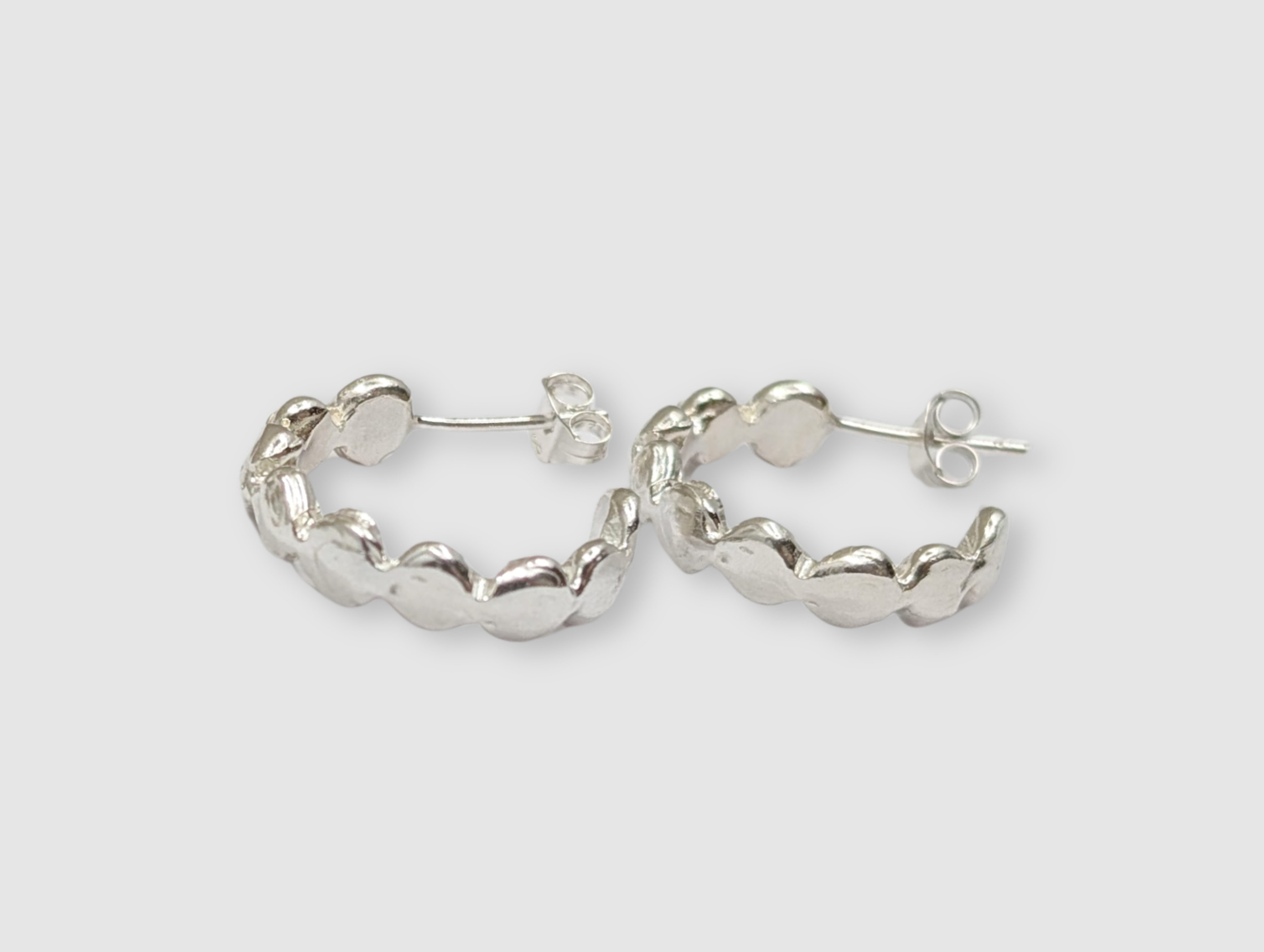 Milly-Maunder-Cova-Hoops-Earrings-Sterling-Silver-Minimal-Bubble-Circle-Disc-Pebble-Curve-Chunky-Medium-Hoop