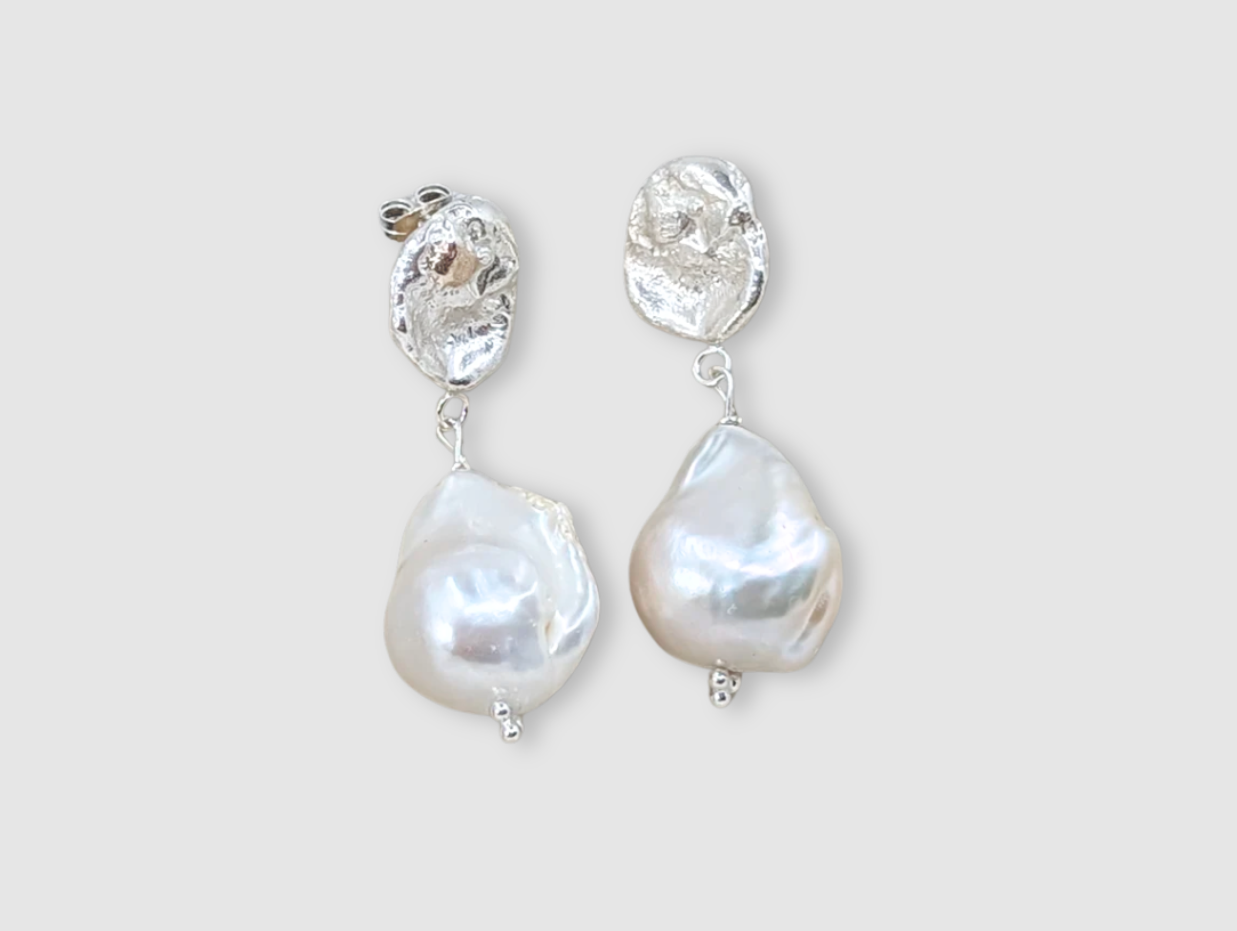 Milly-Maunder-Dara-Pearl-Sterling-Silver-Textured-Disc-Stud-Drop-Dangle-Pendent-Bead-Earring-Statement-Earrings
