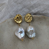 Milly-Maunder-Dara-and-Pearl-Studs-Textured-Gold-Plated-18ct-Disc-Circle-Freshwater-Baroque-Bead-Drop-Dangle-Statement-Earring-Earrings