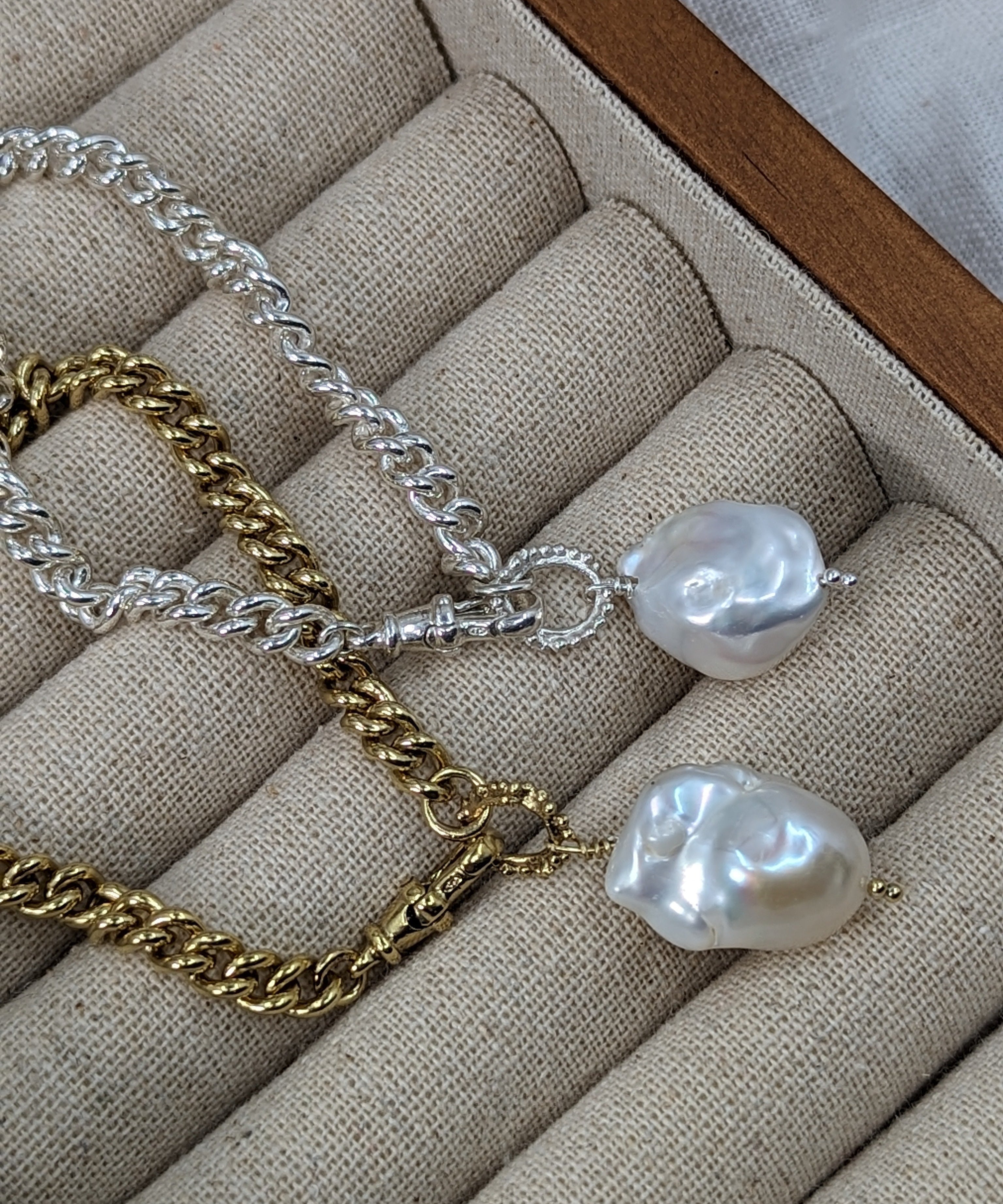 Milly-Maunder-Fireball-Baroque-Freshwater-Pearl-Pendant-Bead-Charm-Chunky-Rustic-Vintage-Style-Curb-Chain-Bracelet-Sterling-Silver