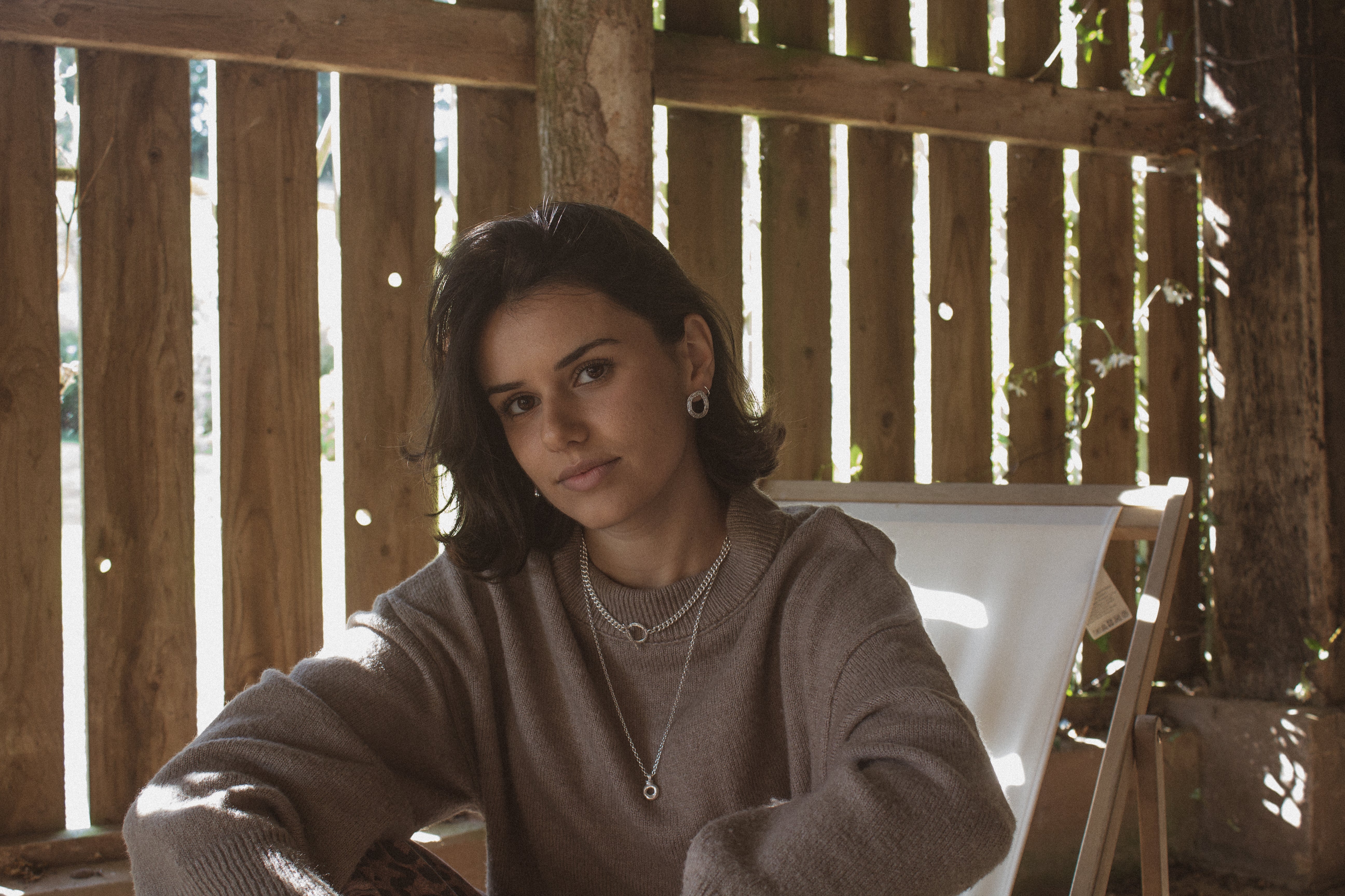 Milly-Maunder-Loop-and-Bar-T-Bar-Pendant-Curb-Chunky-Chain-Sterling-Silver-Statement-Necklace-Textured-Organic