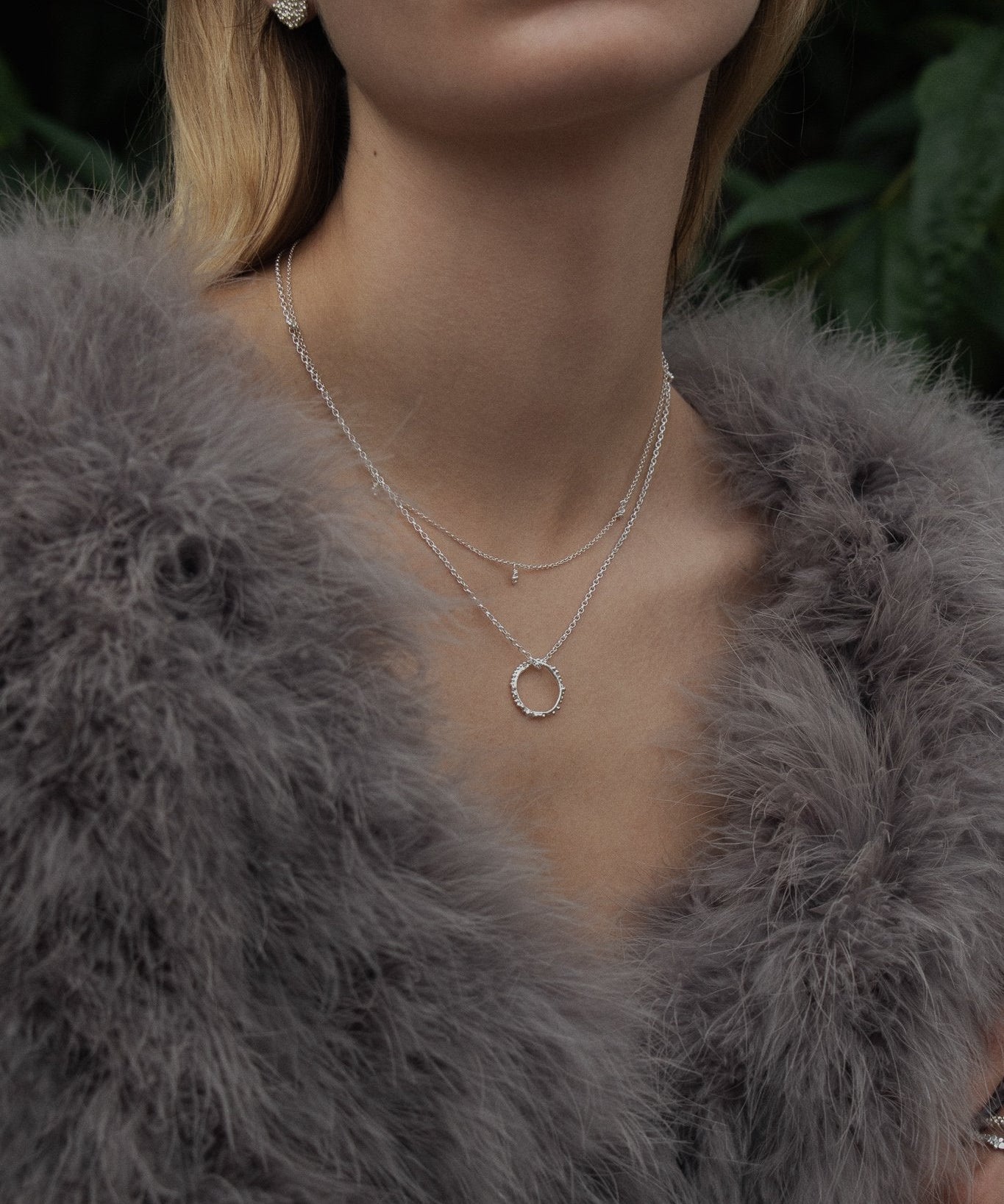 Milly-Maunder-Mini-Trio-Bubble-Pendant-Granules-Clover-Pebble-Charm-Chain-Necklace-Gold-Plated-18ct-Layering