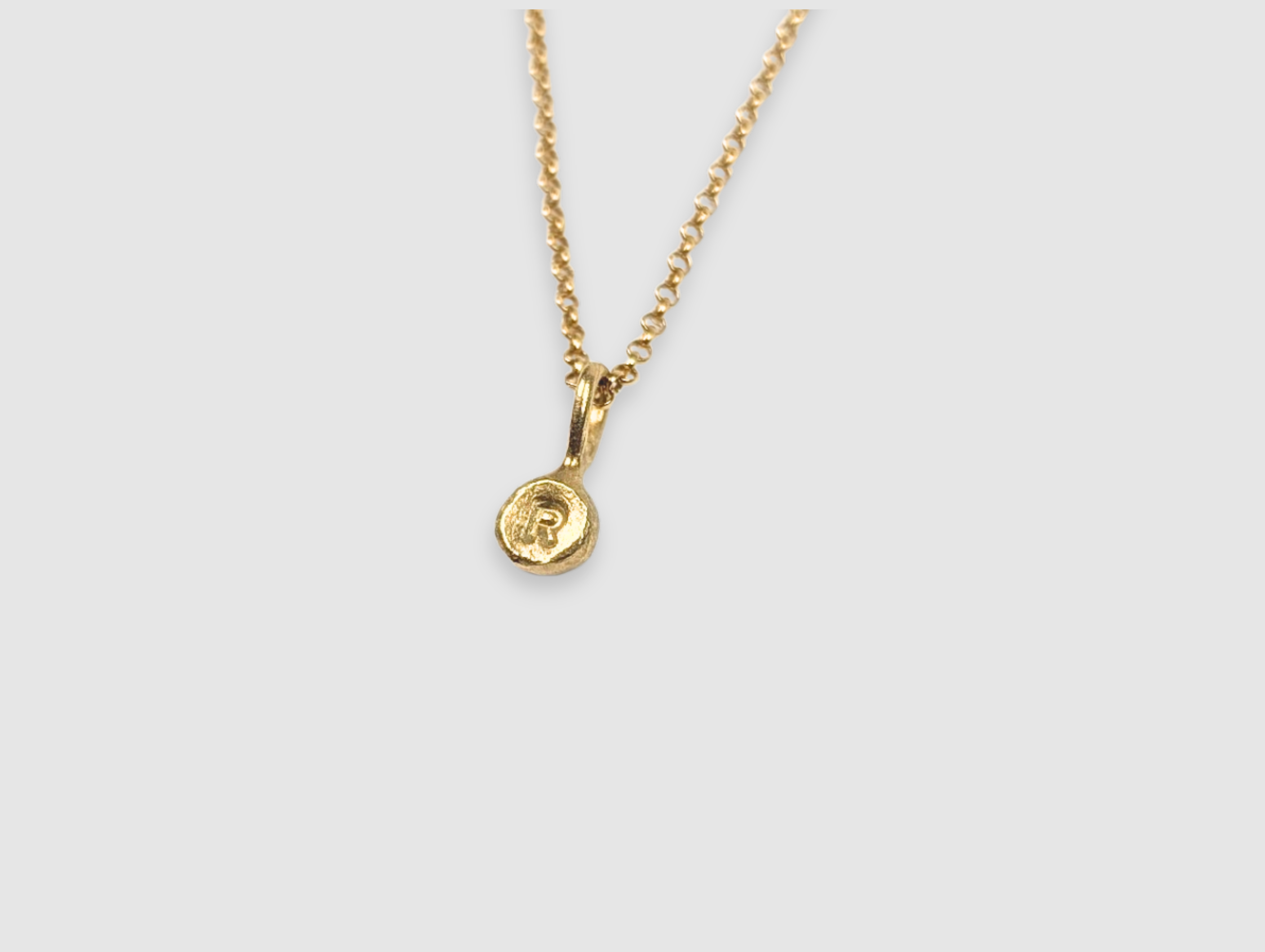 Milly-Maunder-Personalised-Alphabet-Letter-Initial-Single-Pebble-Nugget-Pendant-Chain-Necklace-Gold-Plated-18ct