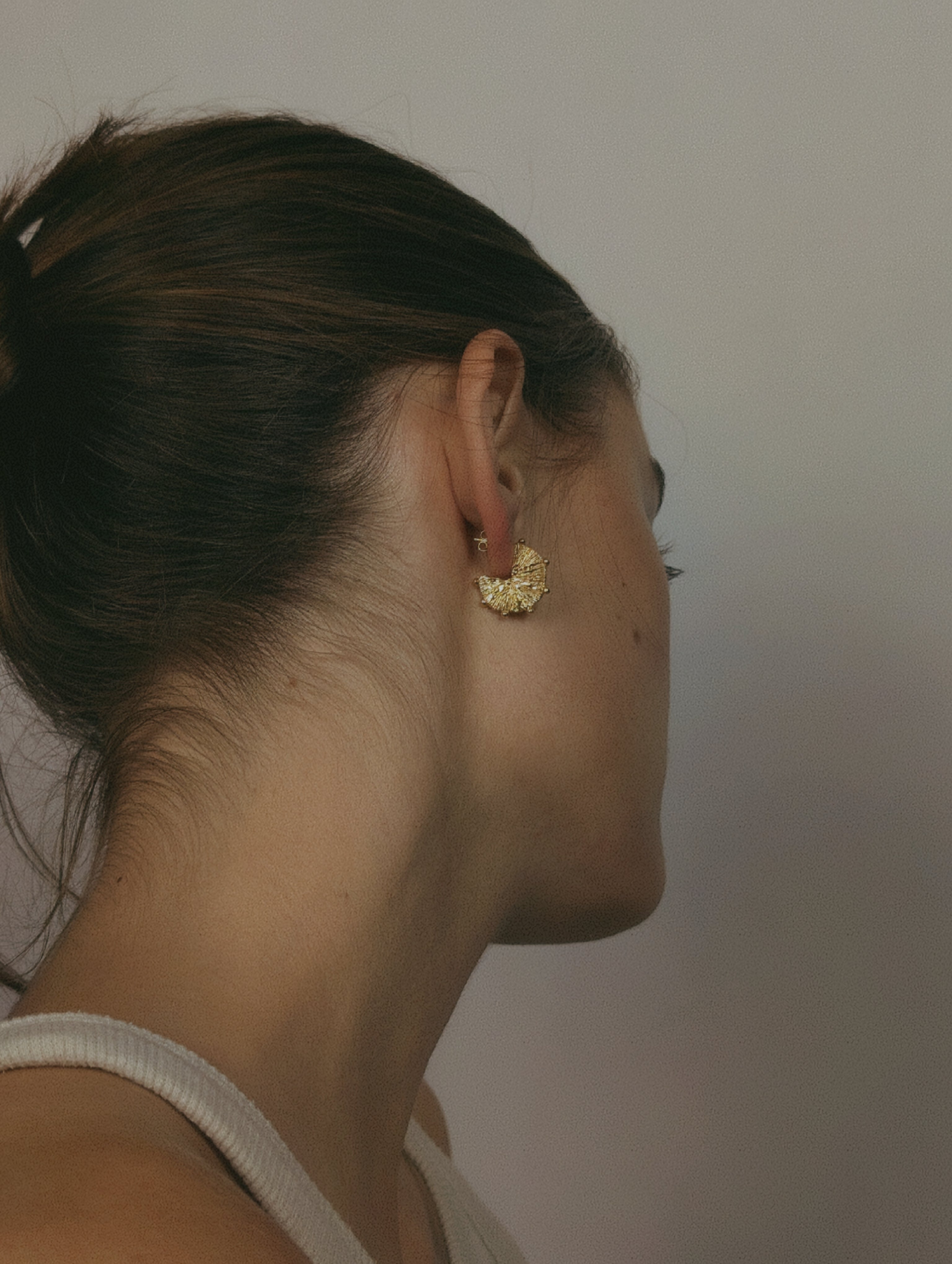 Milly-Maunder-Soleil-sun-disc-beaded edge-textured-circle-coin-hoops-hoop-earrings-rustic-summer-Gold-plated-18ct-jewellery 