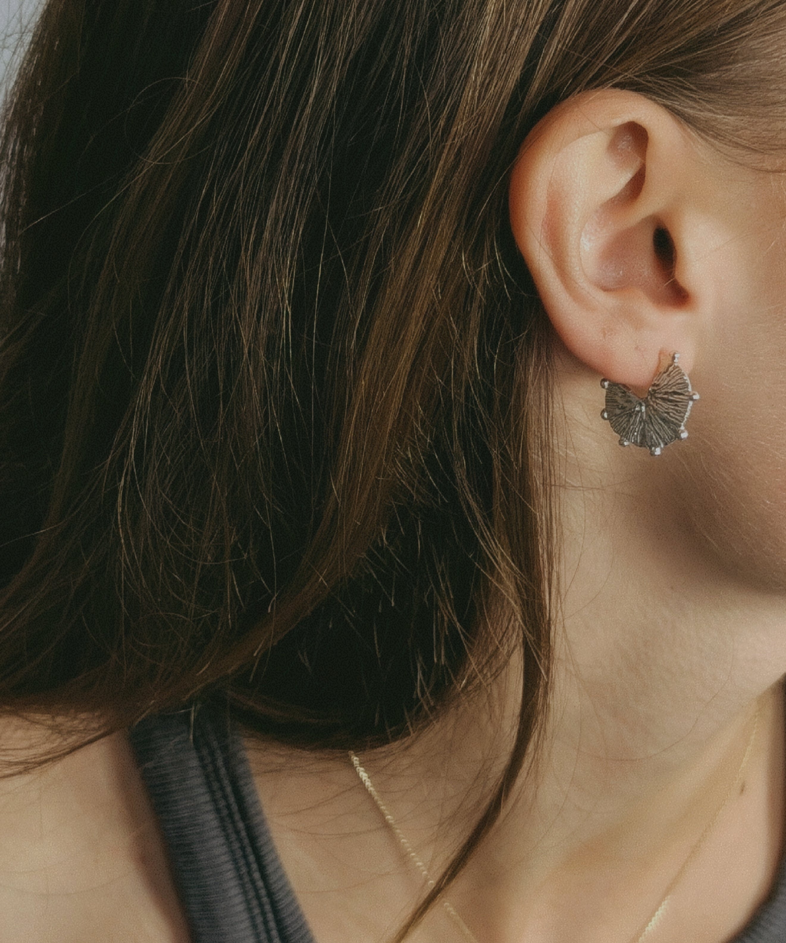 Milly-Maunder-Soliel-Sterling-Silver-Textured-Sun-Disc-Circle-Hoop-Earrings-Beaded-Edge-Rustic-Statement-Hoops-Summer-jewellery