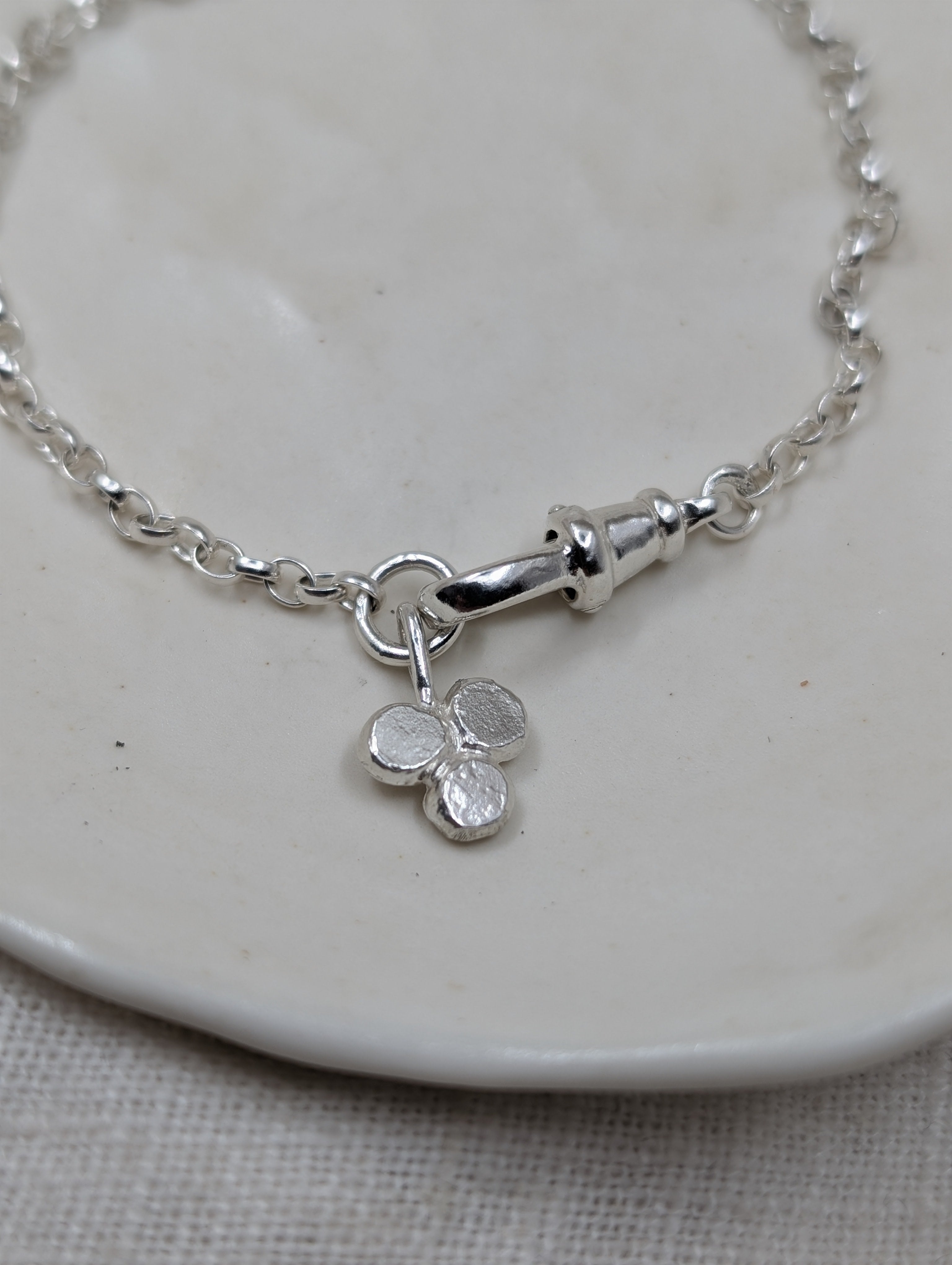 Milly-Maunder-Trio-Pebble-Clover-Charm-Pendant-Rustic-Chain-Bracelet-Stacking-Wrist-Stack-Sterling-Silver