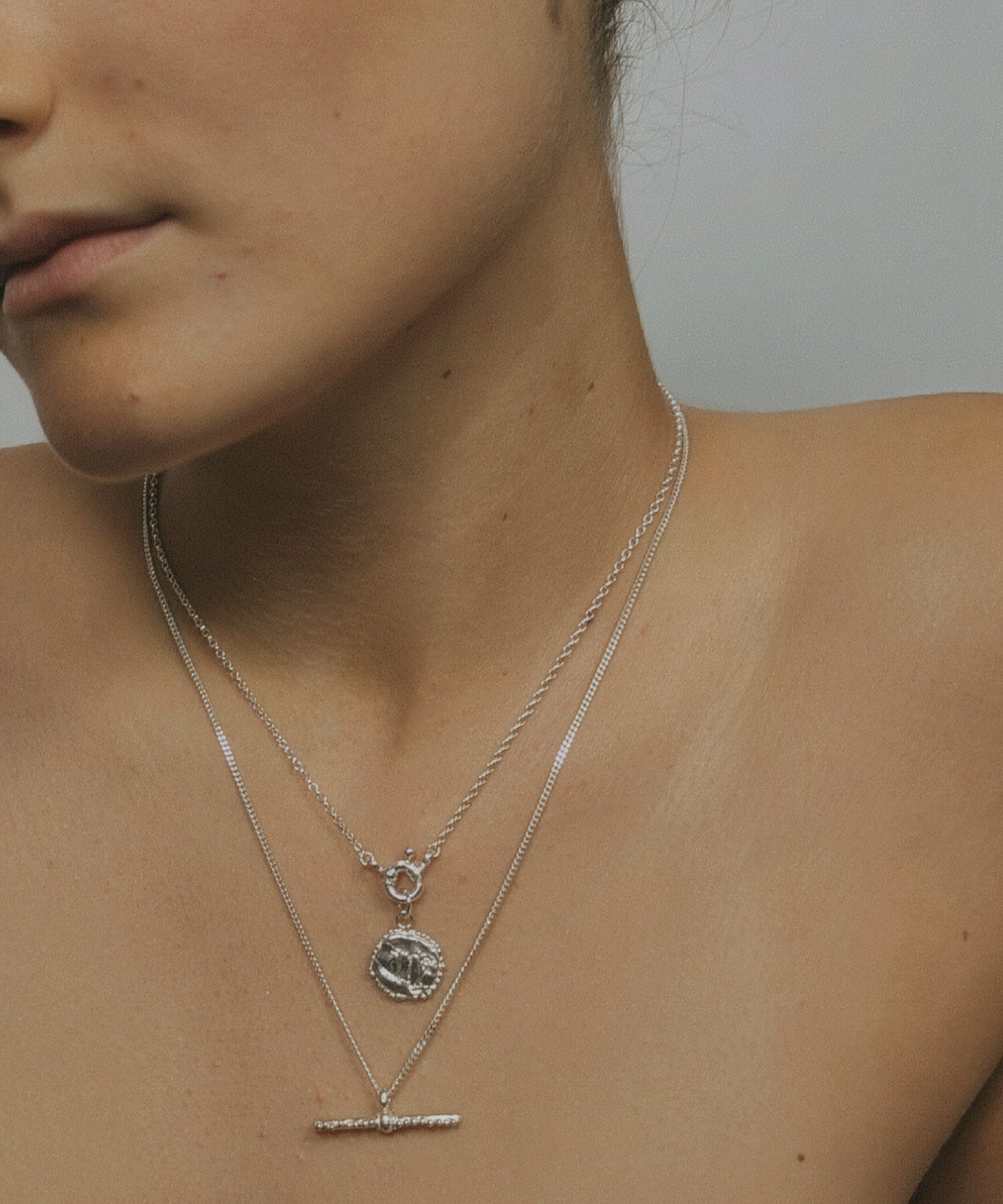 Milly-Maunder-Zodiac-Disc-Coin-Vintage-Style-Astrology-Pendant-Necklace-Chain-Gold-Plated-Personalised