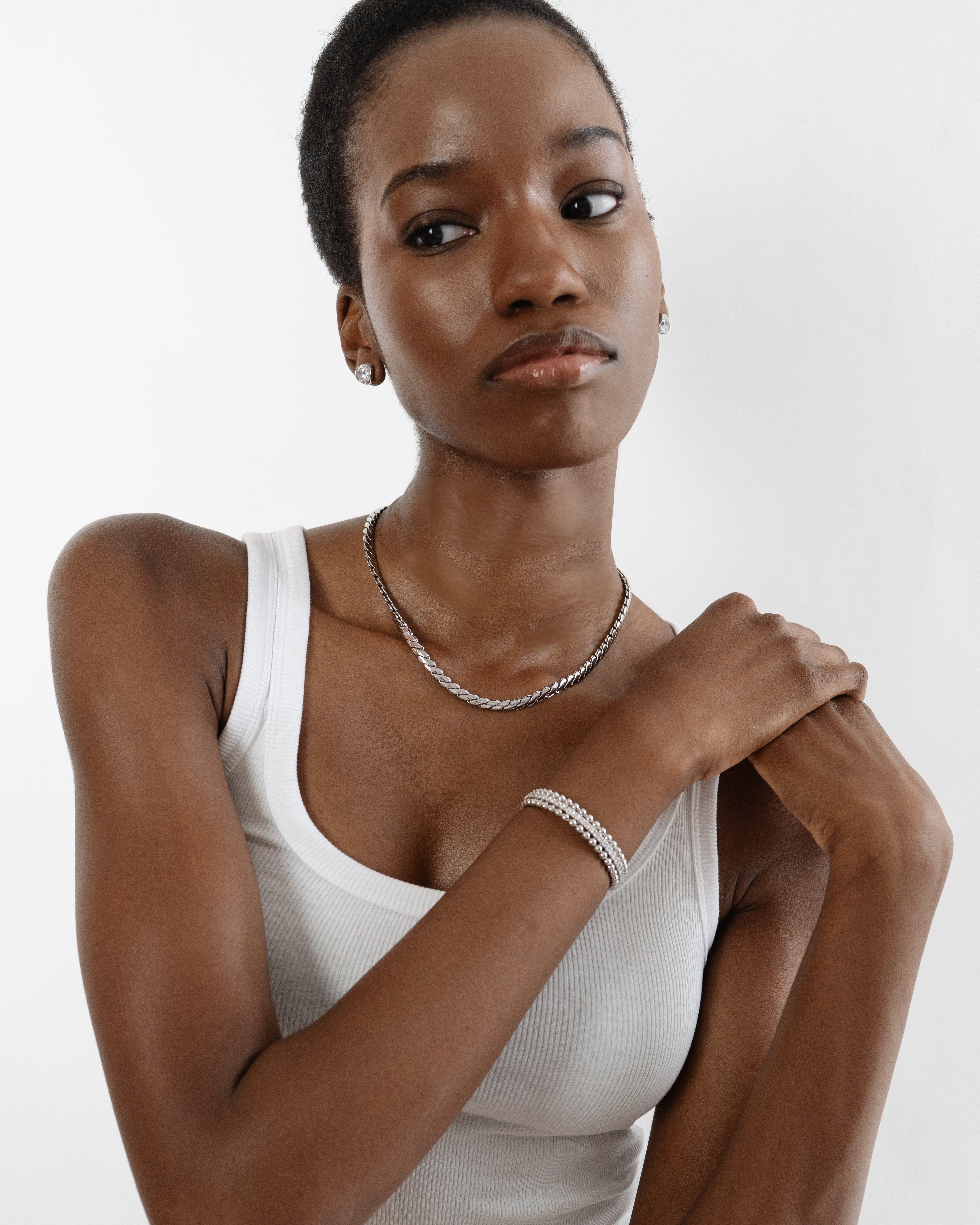 Miss-Cecilia-London-Soho-Necklace-Silver-Rhodium-Plated-Chunky-Twisted-Vintage-Inspired-Chain-Statement-Everyday-Jewellery-Demi-Fine-Cool-Contemporary-Timeless-Elegant