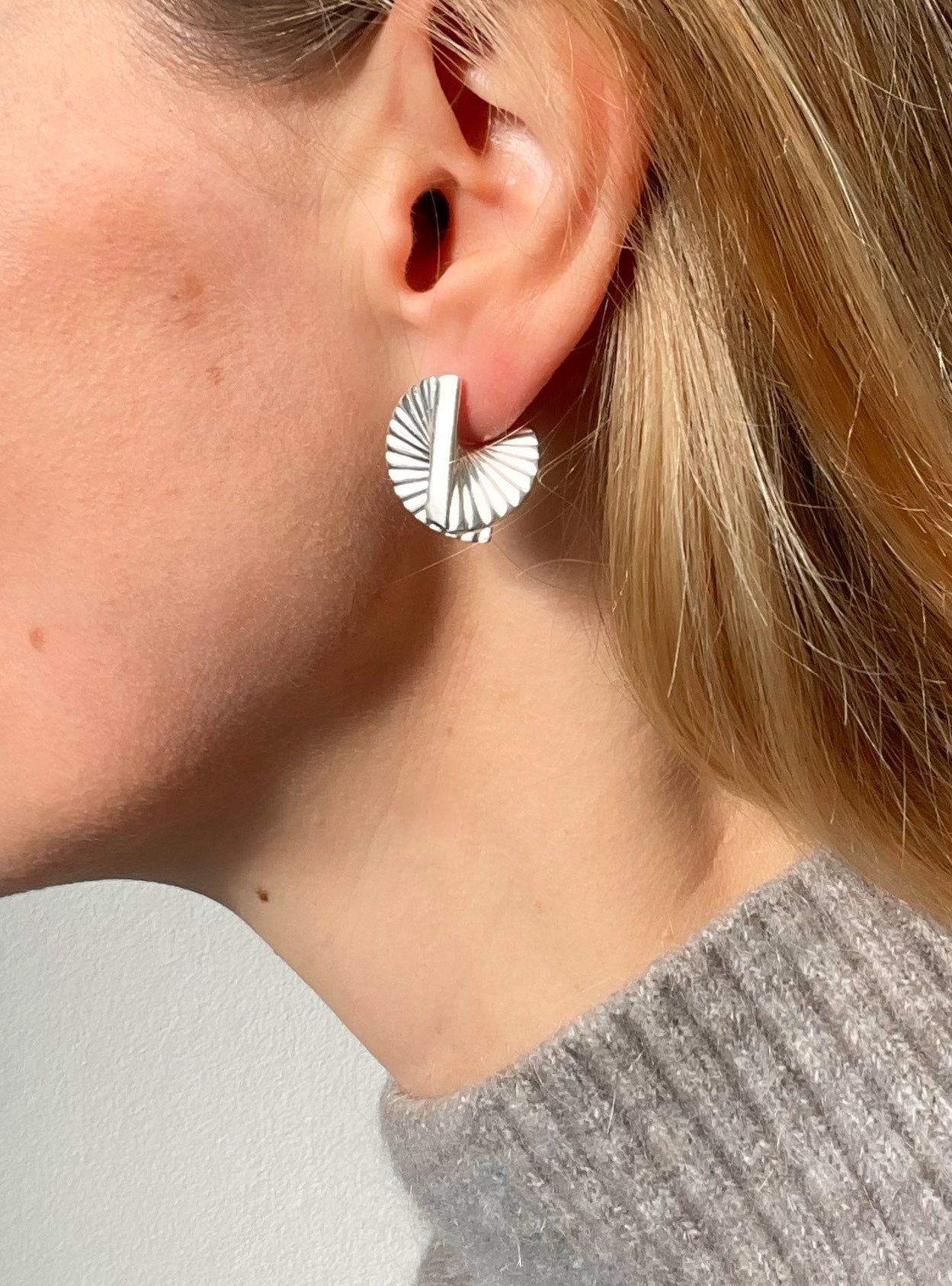 Ruddock-Baby-Fan-Mini-Sculptural-Curve-Spiral-Statement-Earrings-Studs-Sterling-Silver-Gold-Plated-18-Carat-ct