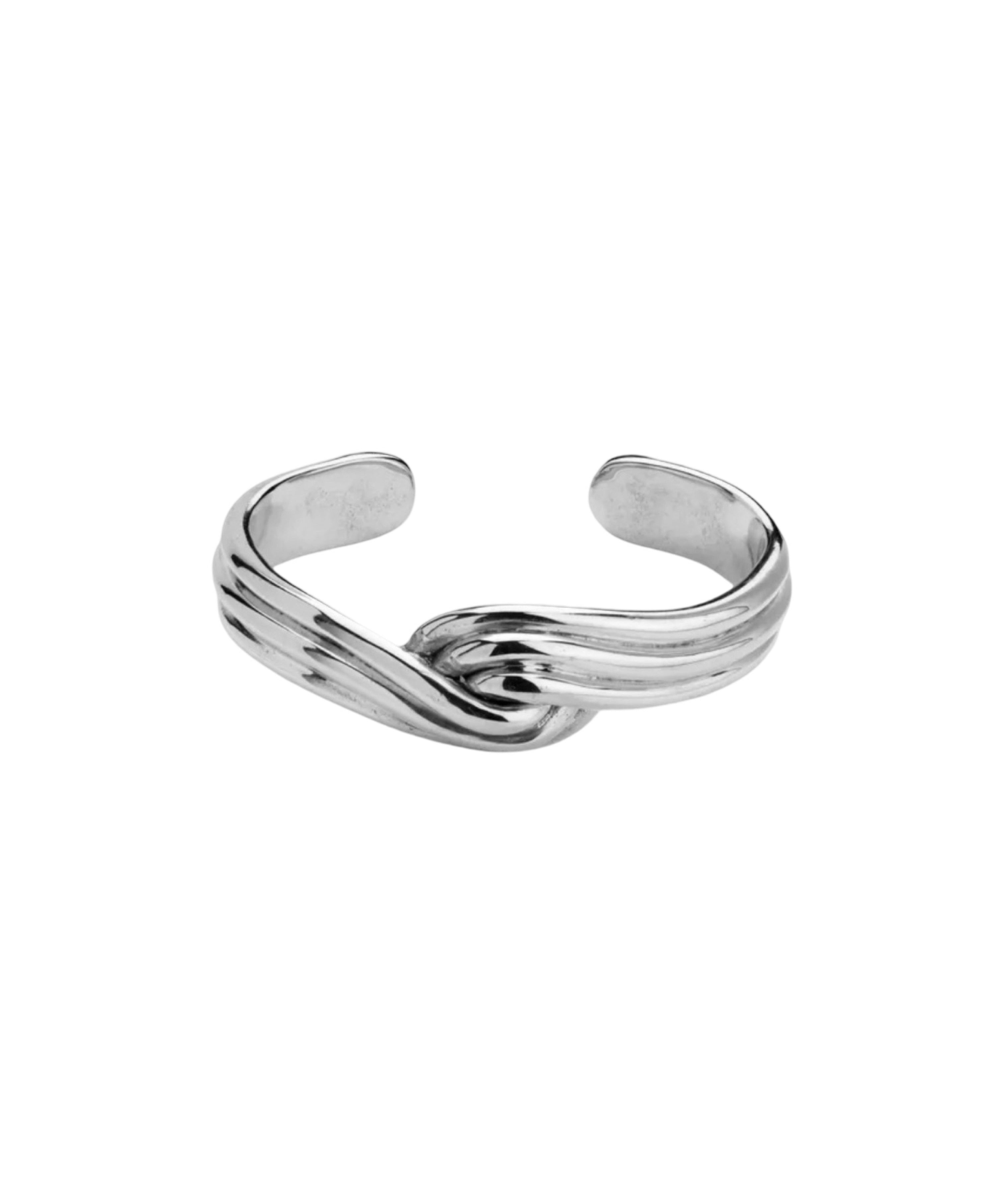 Ruddock-Gia-Cuff-Bangle-Bracelet-Triple-Clean-Lines-Fluid-Twisted-Forms-Tubes-Sculptural-Ribbed-Rippled-Sterling-Silver-Chunky-Cool-Minimal-Sleek-Bracelet-Cuff