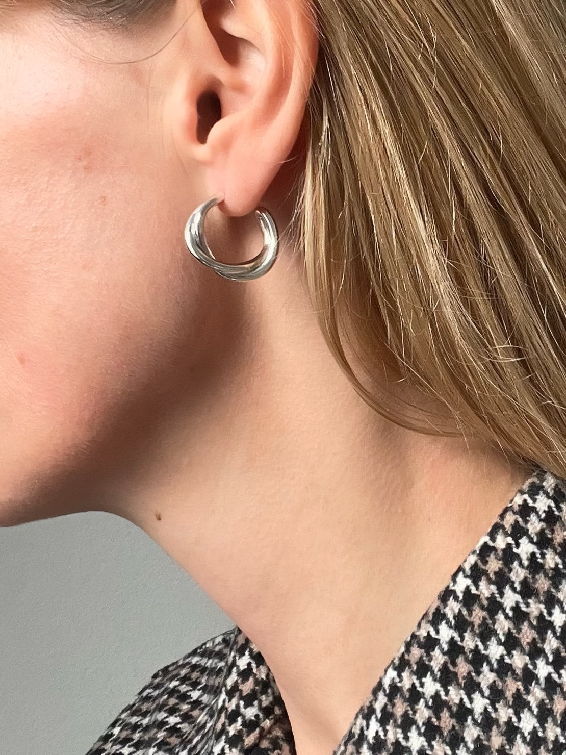 Ruddock-Rita-Twist-Chunky-Medium-Hoop-Hoops-Earrings-Bold-Silver