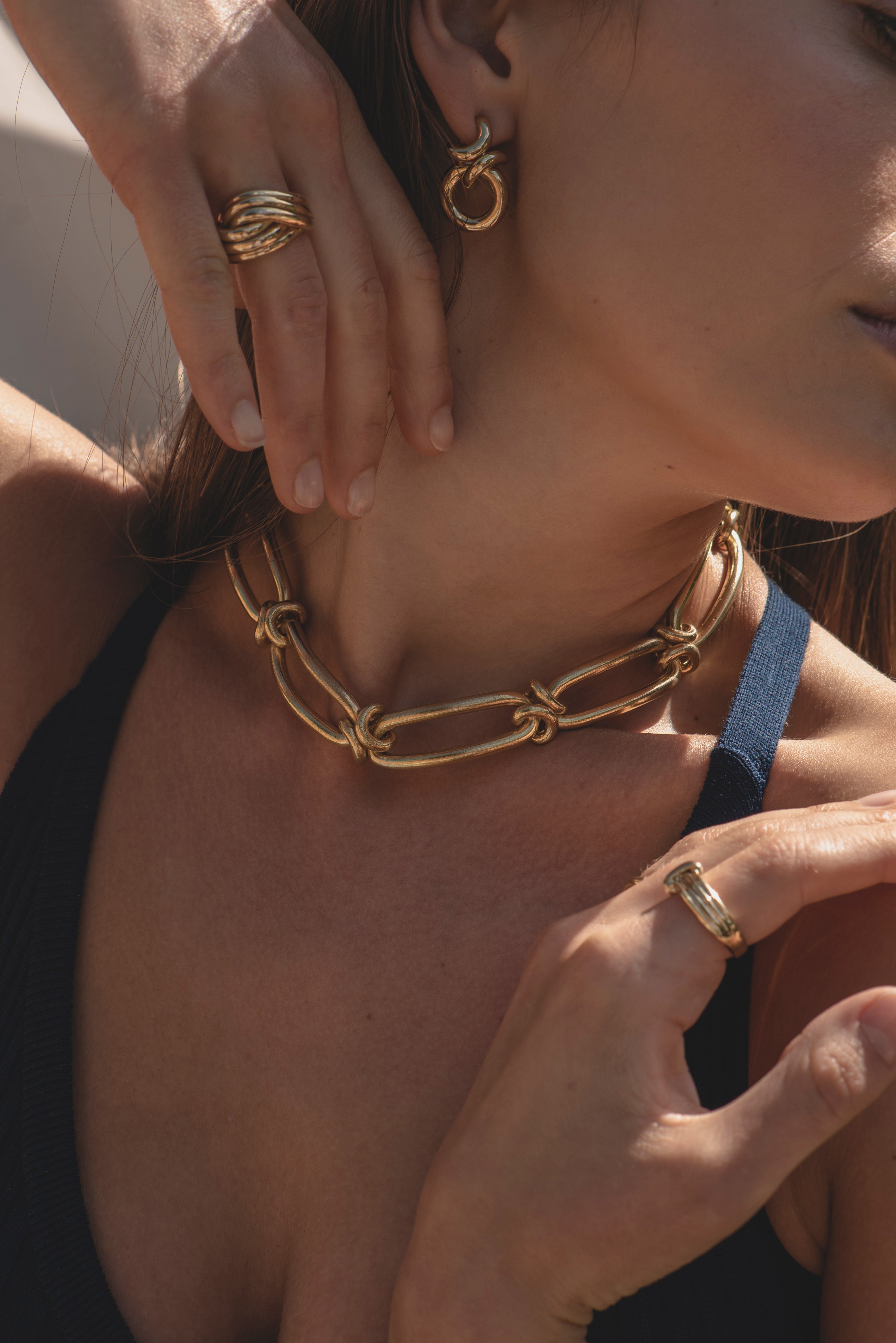 Ruddock-Rollo-Chunky-Oval-Loop-Chain-Statement-Necklace-18ct-Gold-Plated