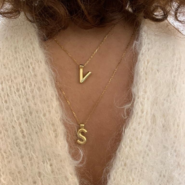 Ruddock-initial-alphabet-chunky-letter-personalised-pendant-necklace-sterling-silver-18ct-gold-plated